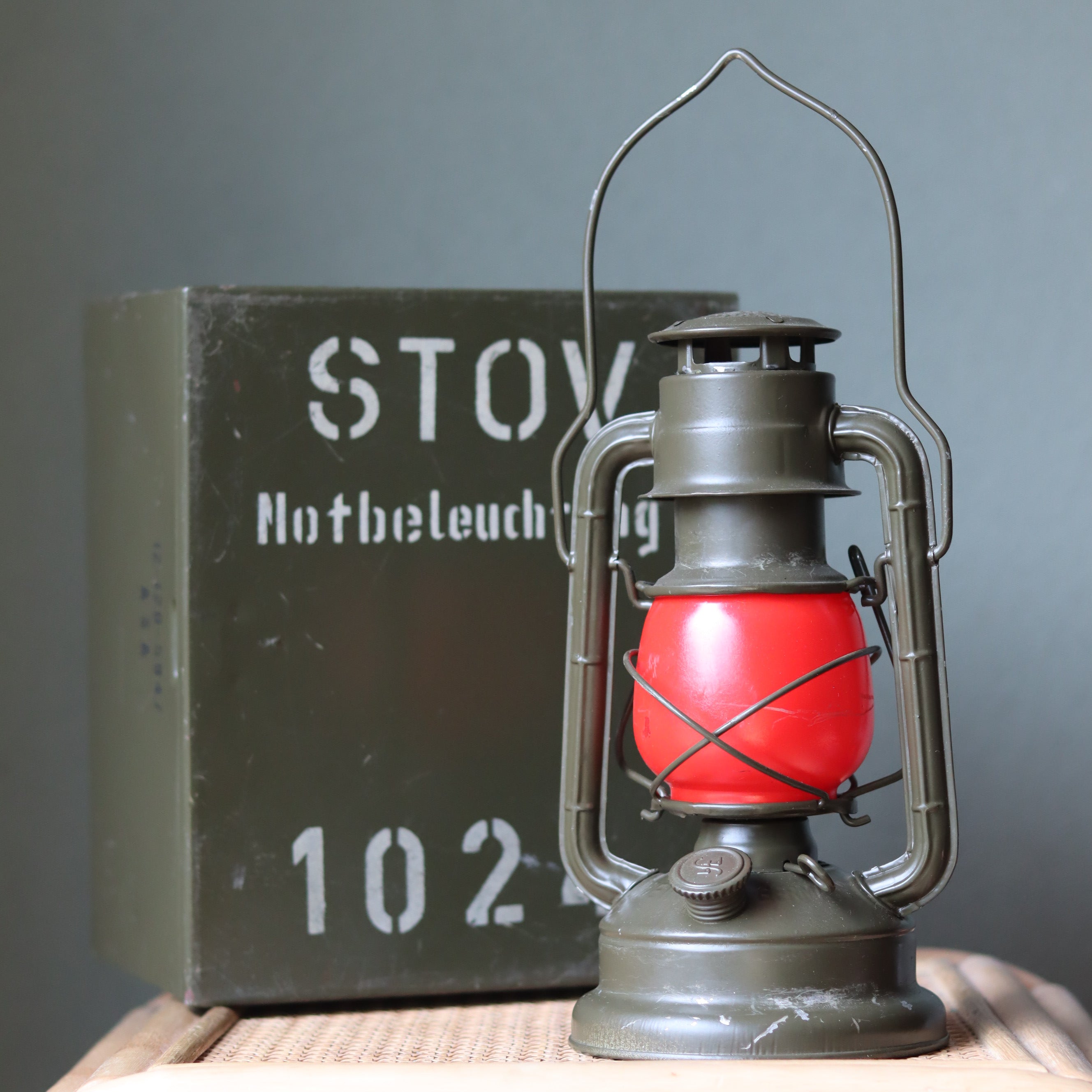 Extremely Rare ASA 682 Automatic Storm Lantern – NOS in Original Case with Spare Glass & Manual (c.1960)