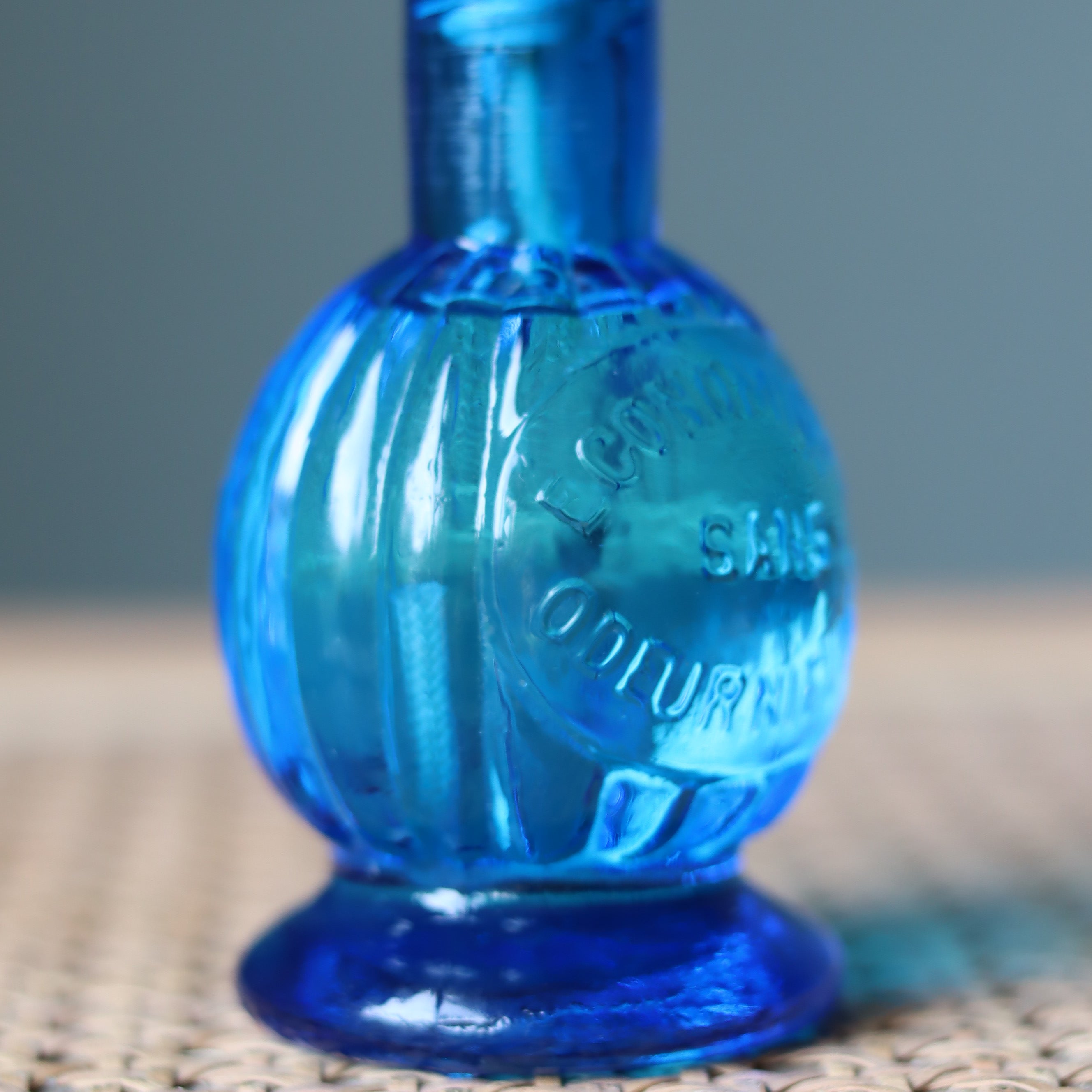 Rare Vintage French Oil Lamp – Blue Glass Bedside Nightlight (1930s–1950s)