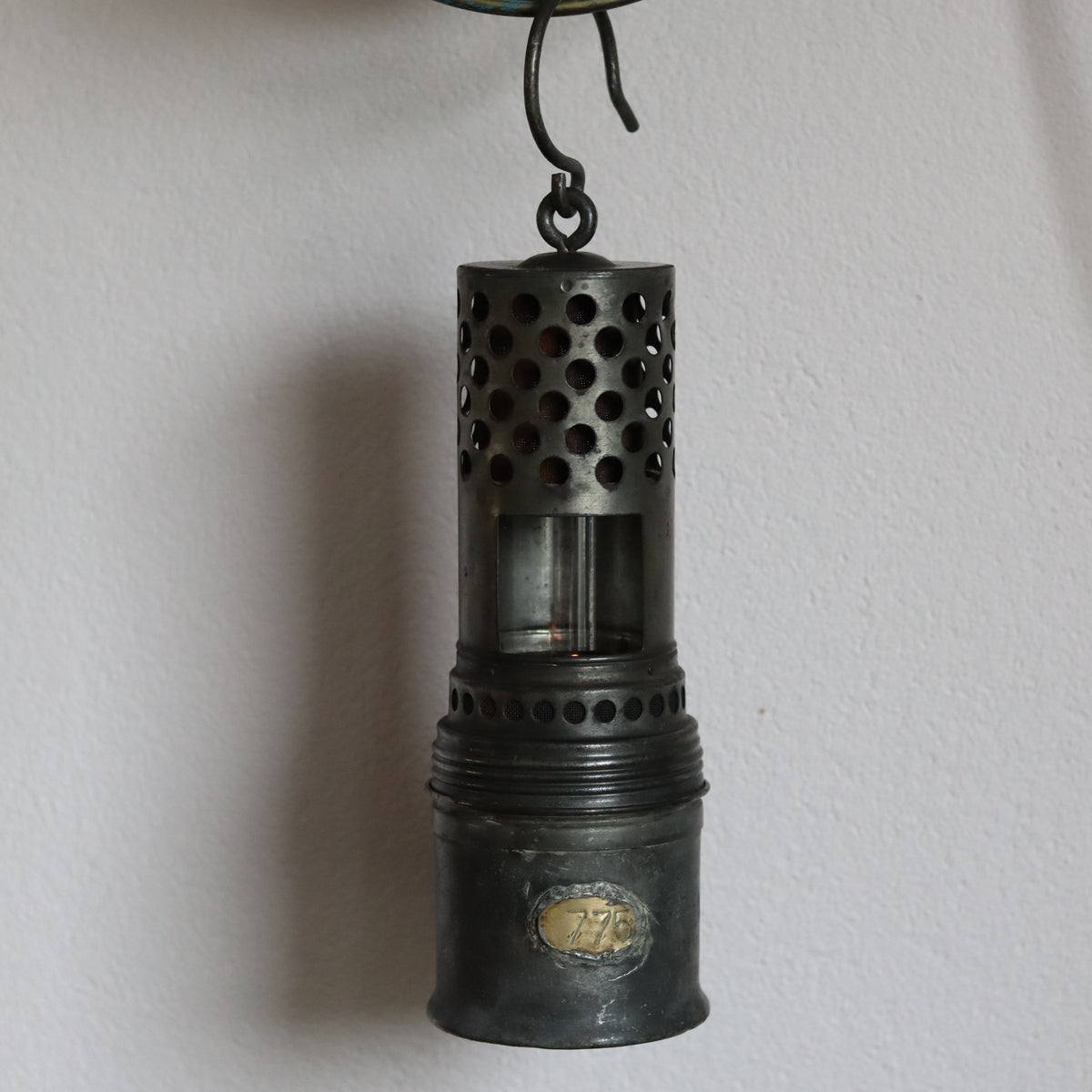 Rare Vintage Lamp – Mining Lamp or Engine Heater Lamp – Numbered 775 – Circa 1940s–1950s oil lamp in metal casing