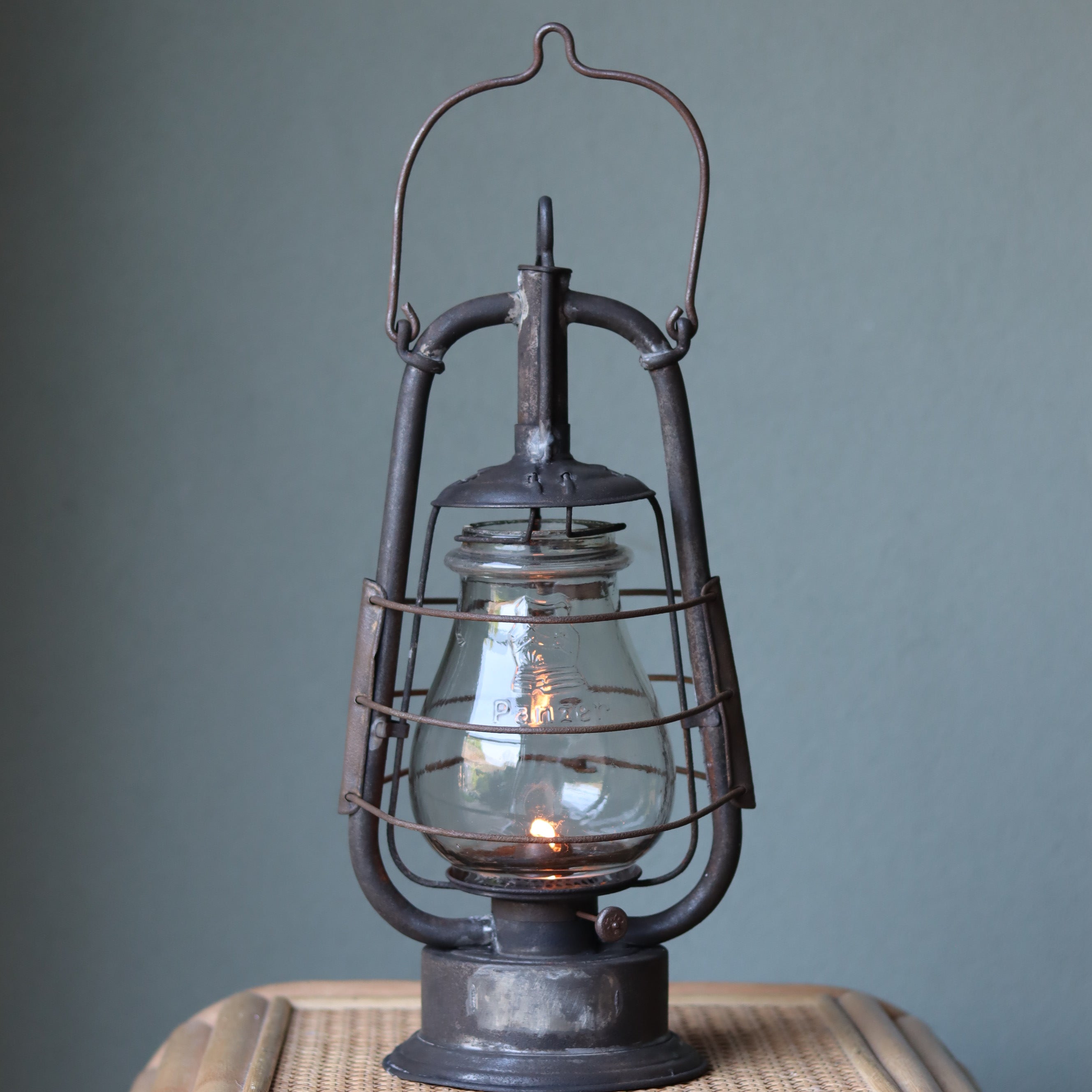 Extremely Rare Vintage German Hurricane Lantern – Kästner & Töbelmann – Circa 1895–1905 – Original oil lamp with marked tulip glass