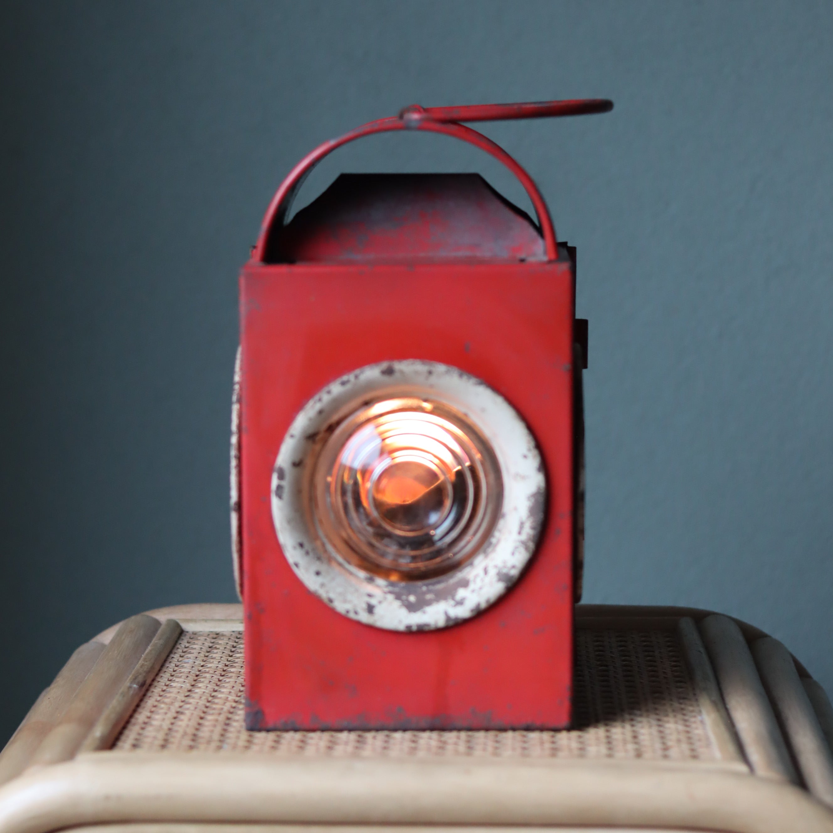Vintage Roadwork Oil Lamp – A. Sartorius Wuppertal with Fishtail Burner (1960s) in red with glass lens and handle