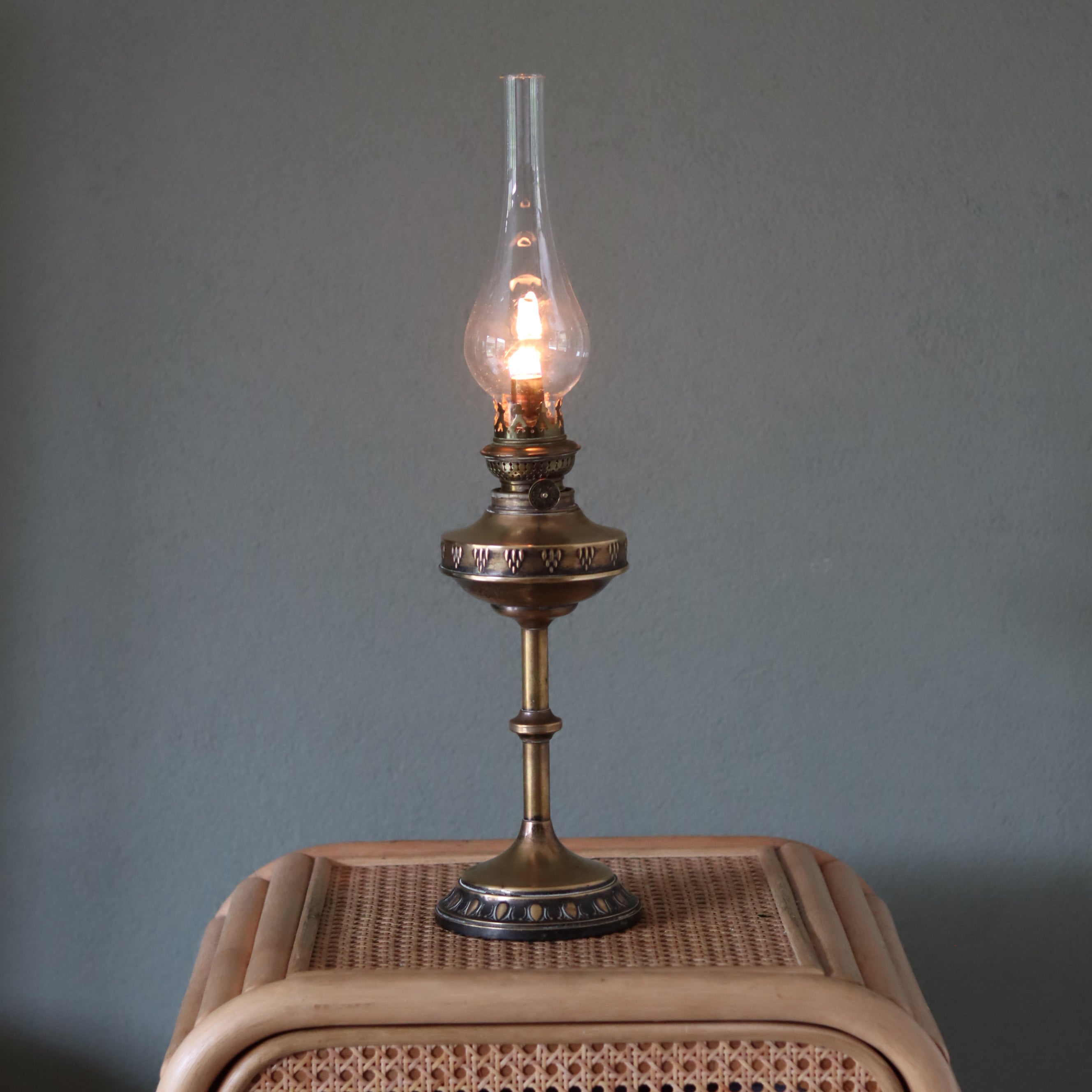 Rare Vintage Brass Oil Lamp – Bredemeyer Hilversum (1920s) with Wetzchewald & Wilmes Burner