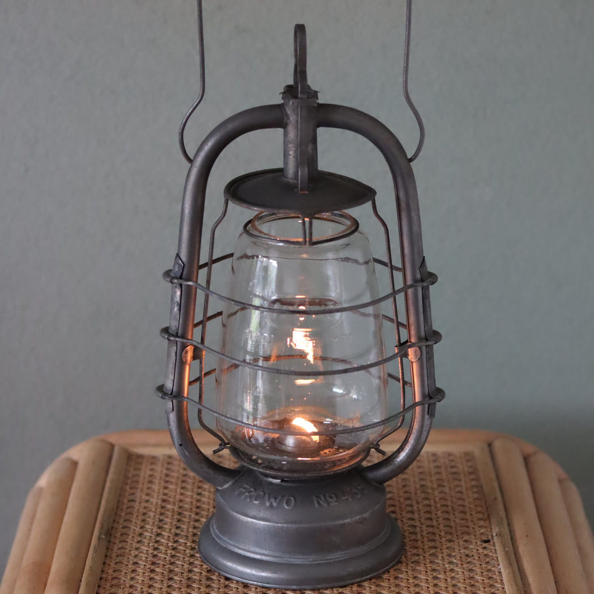 Rare Vintage Frowo Hurricane Lantern – Model No. 435 (1960s–1970s) vintage oil lamp with protective metal frame and glass chimney