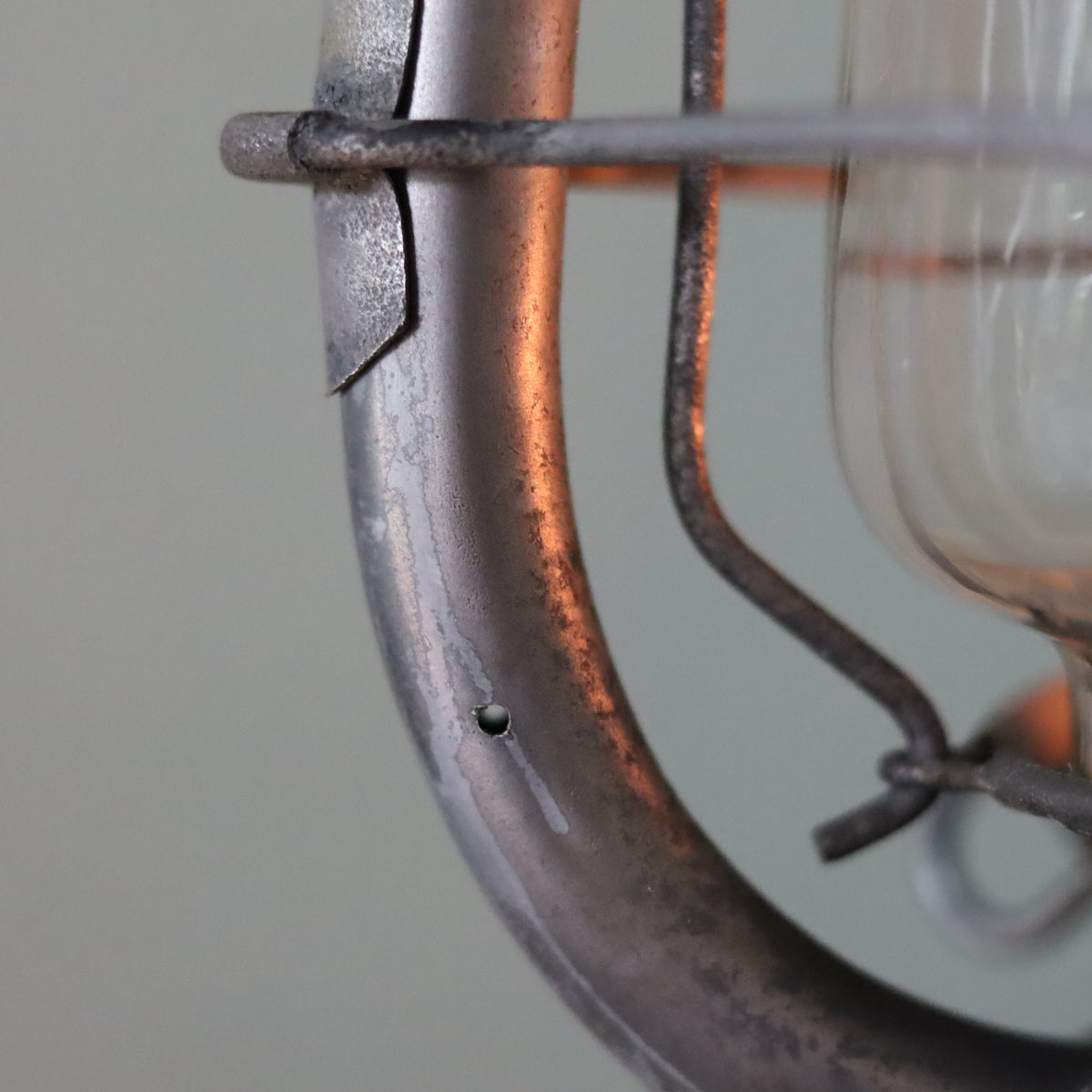 Close-up of the metal frame of the Rare Vintage Frowo Hurricane Lantern – Model No. 435 (1960s–1970s) oil lamp