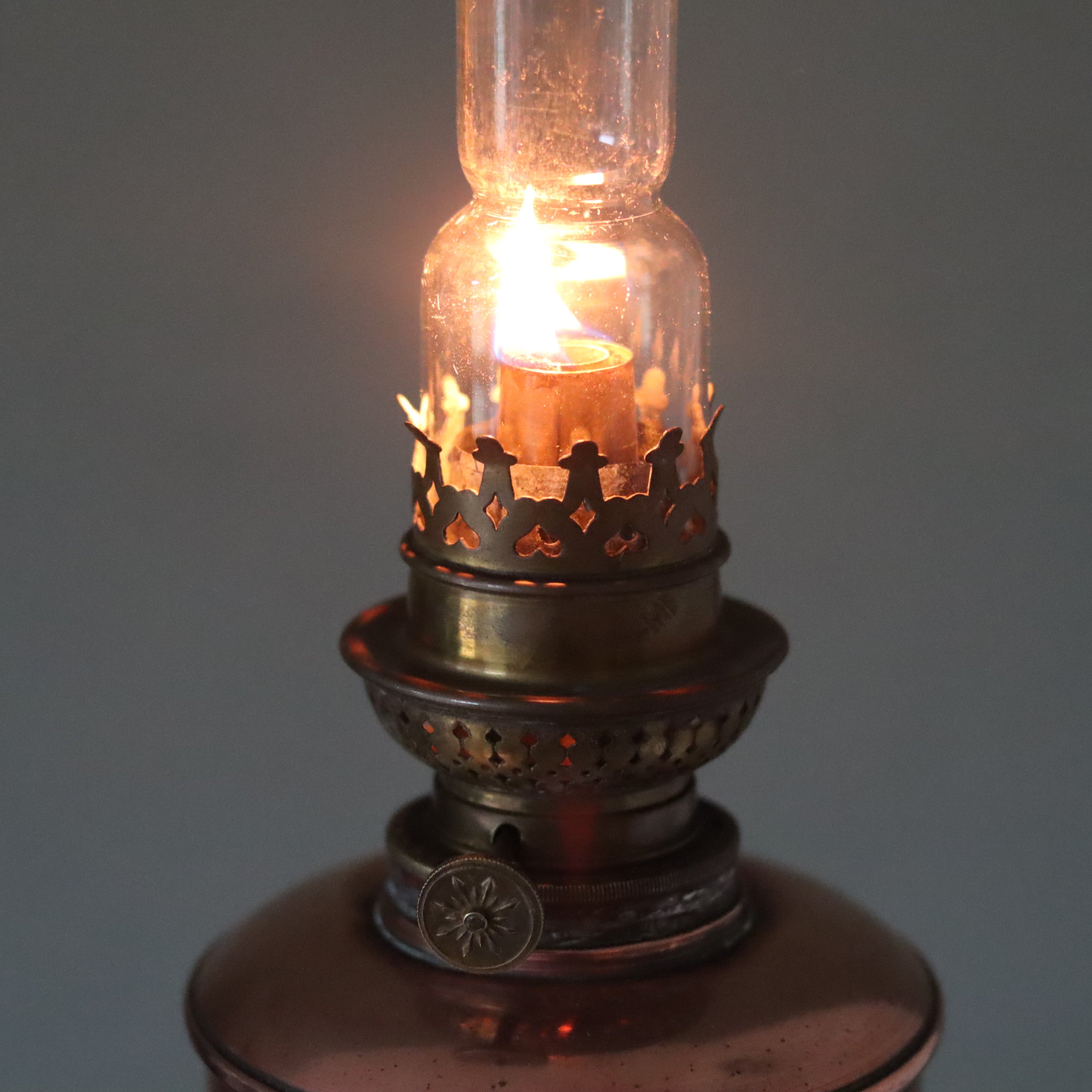 Vintage Copper &amp; Brass Oil Lamp – Pigeon Burner (1950s)