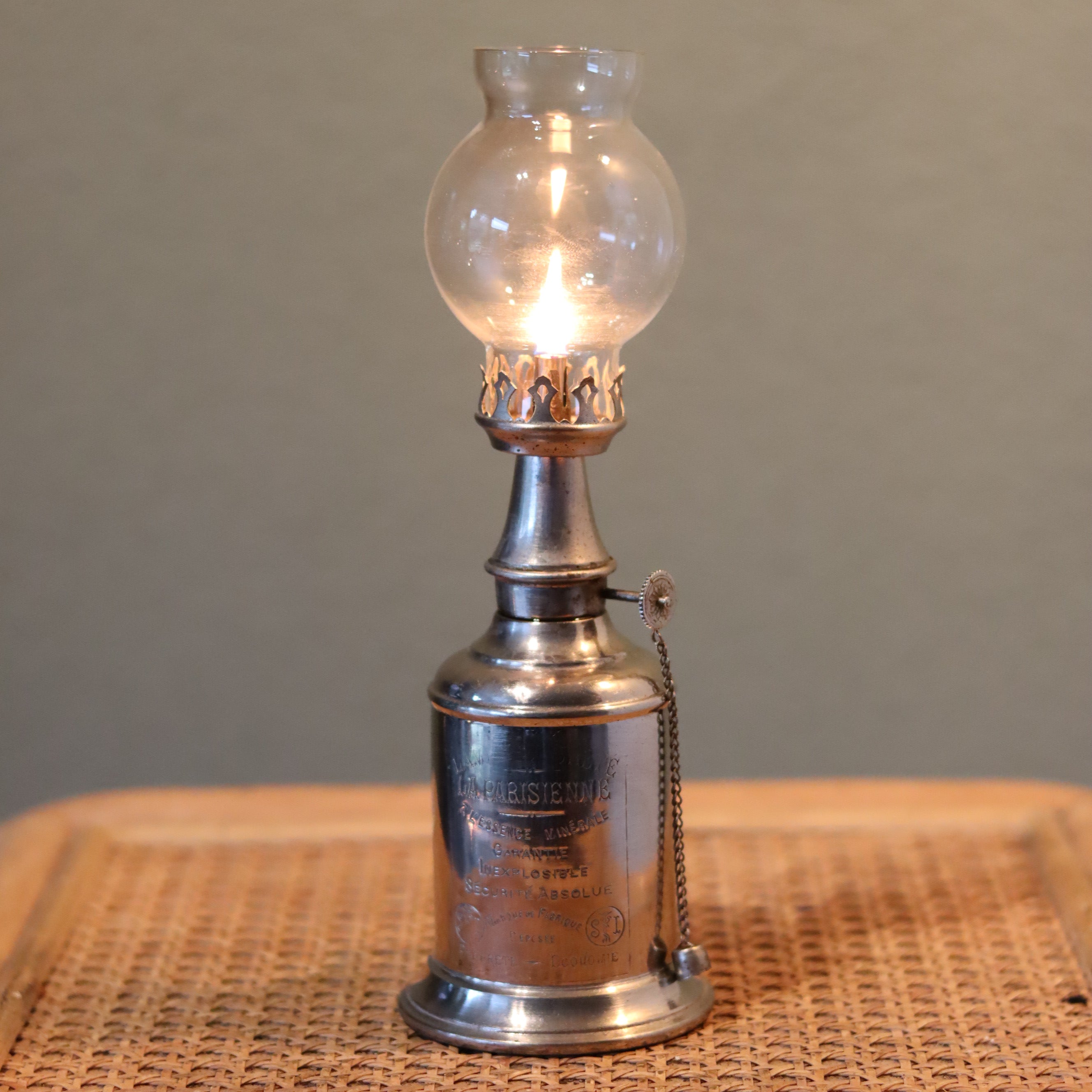 Rare Vintage Pigeon-Style Oil Lamp – SIAE “La Parisienne” (France) glowing with classic glass chimney and metal base design