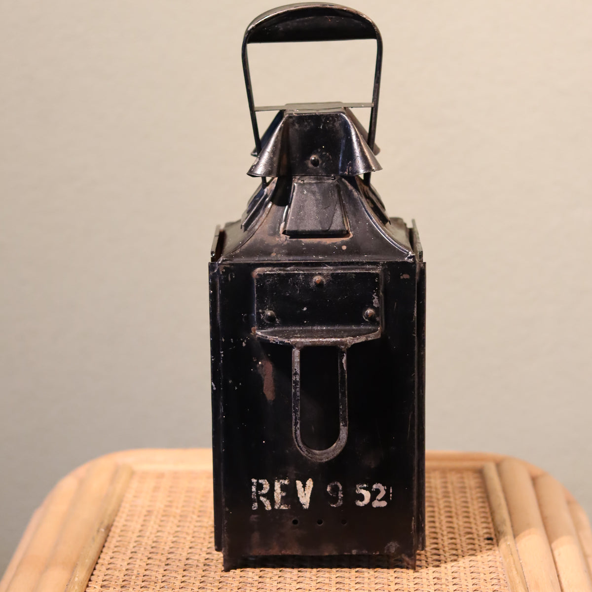 Rare Antique Railway Signal Lamp – Poyard à Paris, complete and functional black metal oil lamp from circa 1920–1930