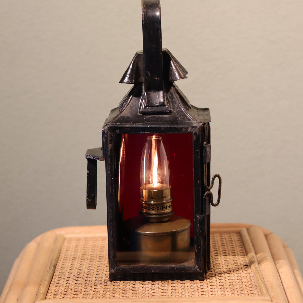 Rare Antique Railway Signal Lamp – Poyard à Paris, Complete and Functional oil lamp with lit flame, circa 1920–1930