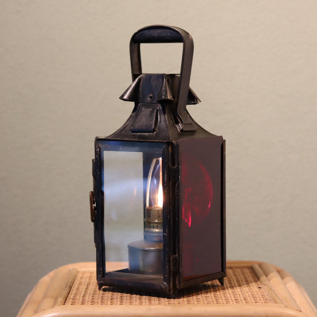 Rare Antique Railway Signal Lamp – Poyard à Paris oil lamp with lit flame, complete and functional, circa 1920–1930