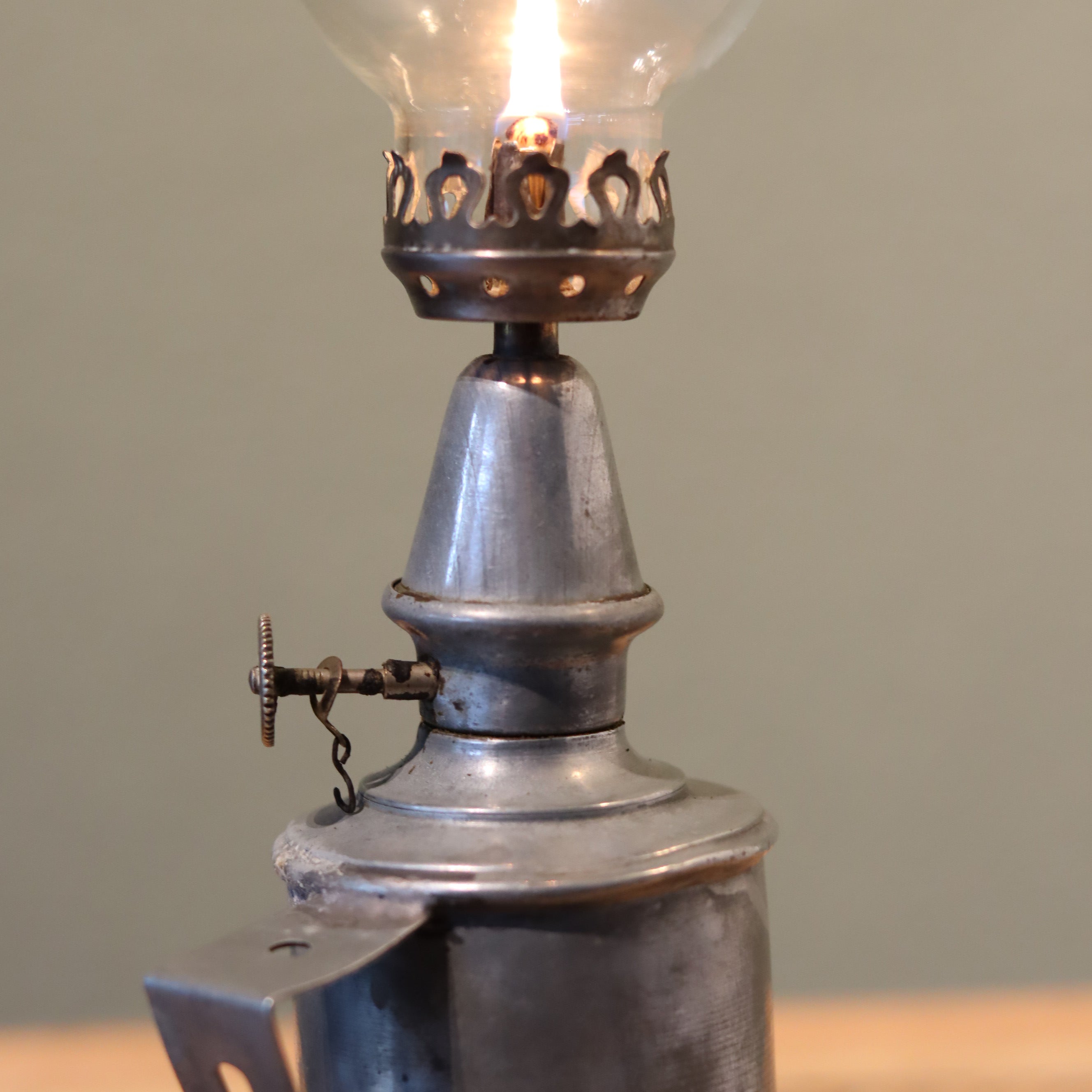 Vintage Brulor Oil Lamp – Attributed to Pigeon (1950s–1960s)