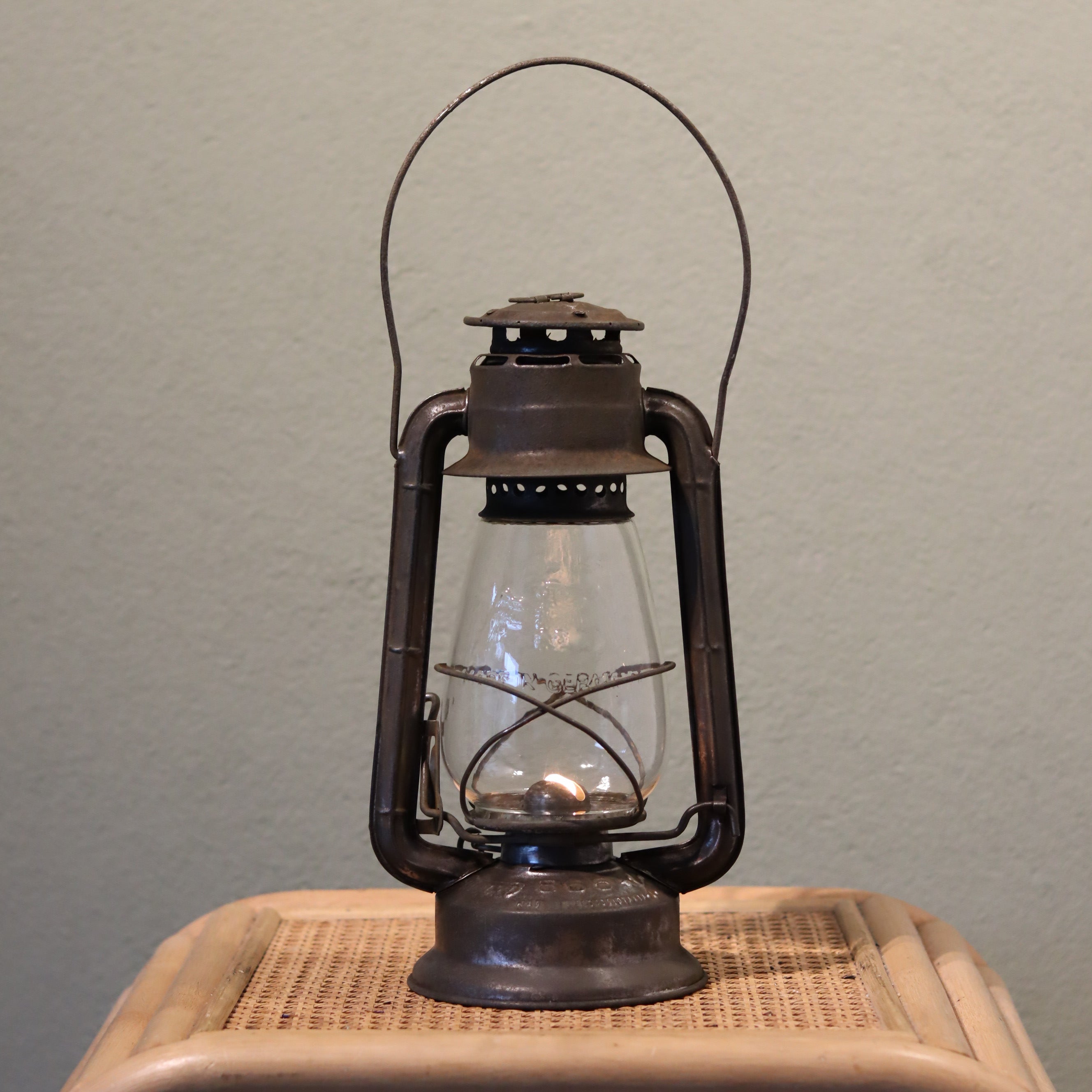Rare Old Hurricane Lantern – Mewa 865 – Early Model with Unique Phönix Glass – Czechoslovakia oil lamp displayed upright