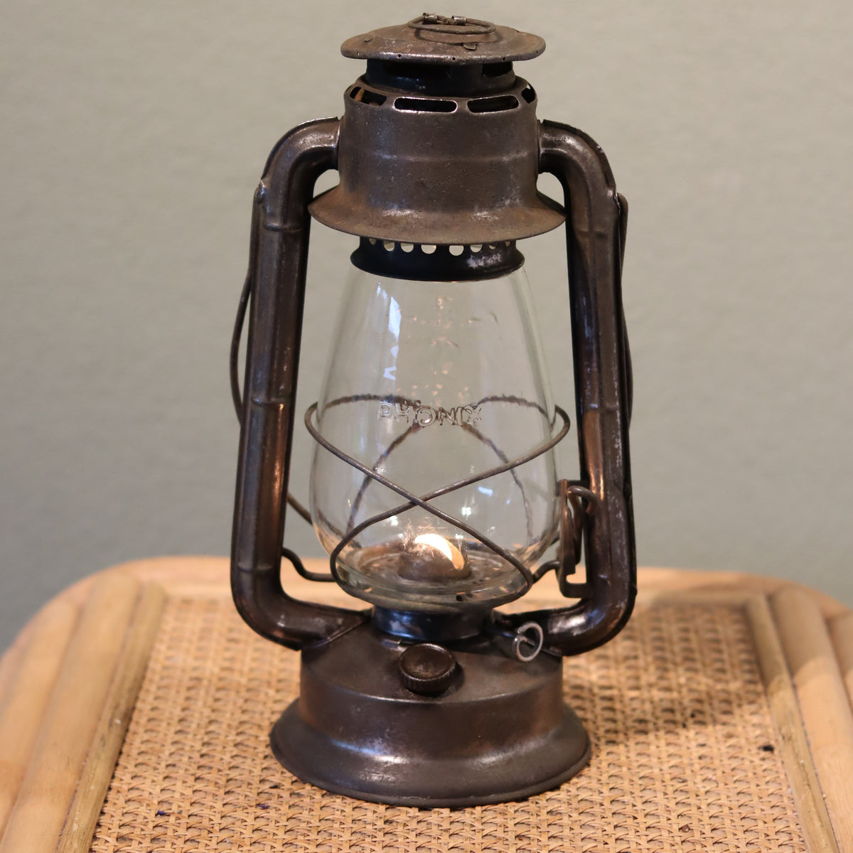 Rare Old Hurricane Lantern – Mewa 865 – Early Model with Unique Phönix Glass – antique oil lamp from Czechoslovakia