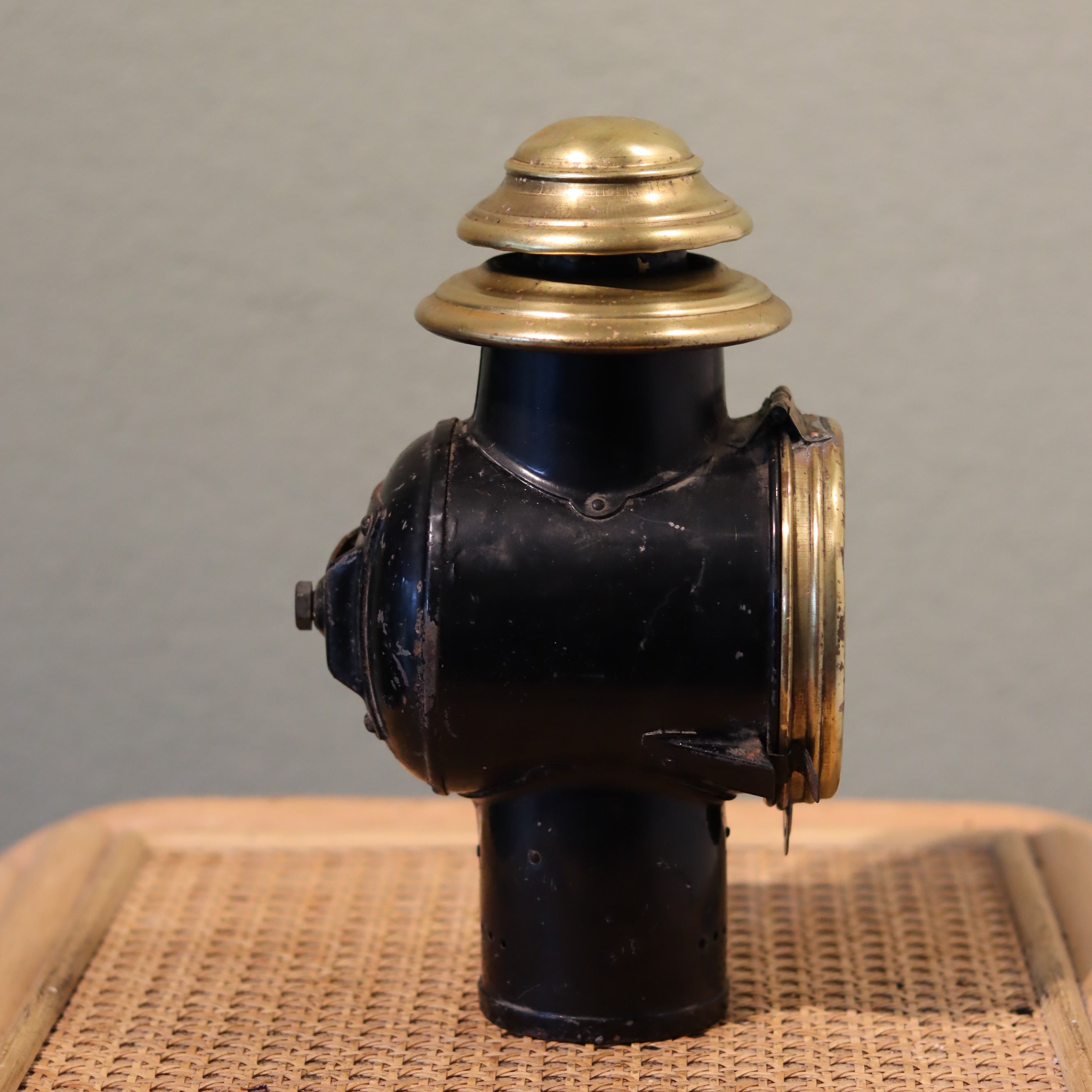 Antique Automobile Headlamp – Black & Brass with Fishtail Burner (c.1910–1930)