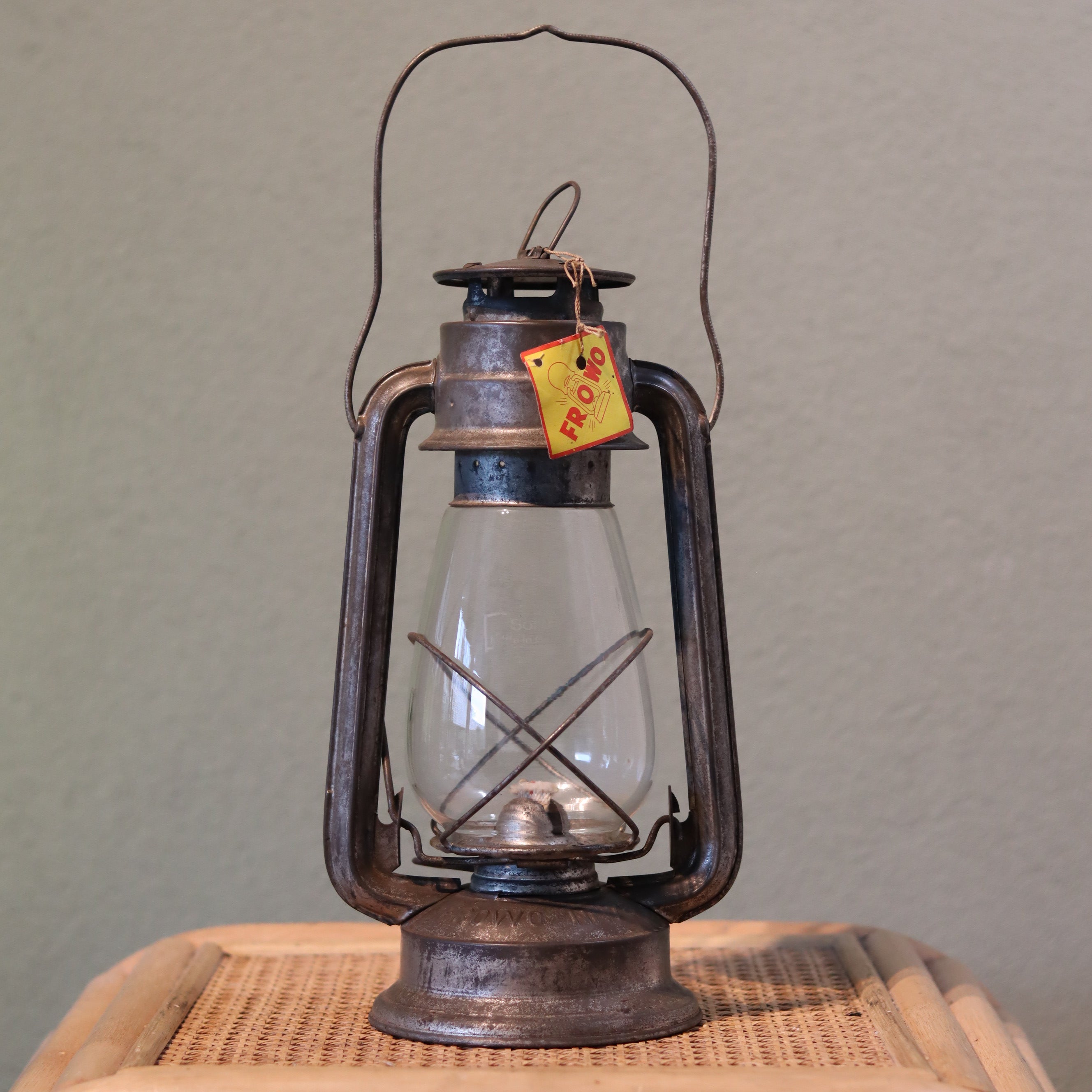 New Old Stock Vintage Frowo Hurricane Lantern – Model 75 (1960s/70s) vintage oil lamp with original tag and glass chimney