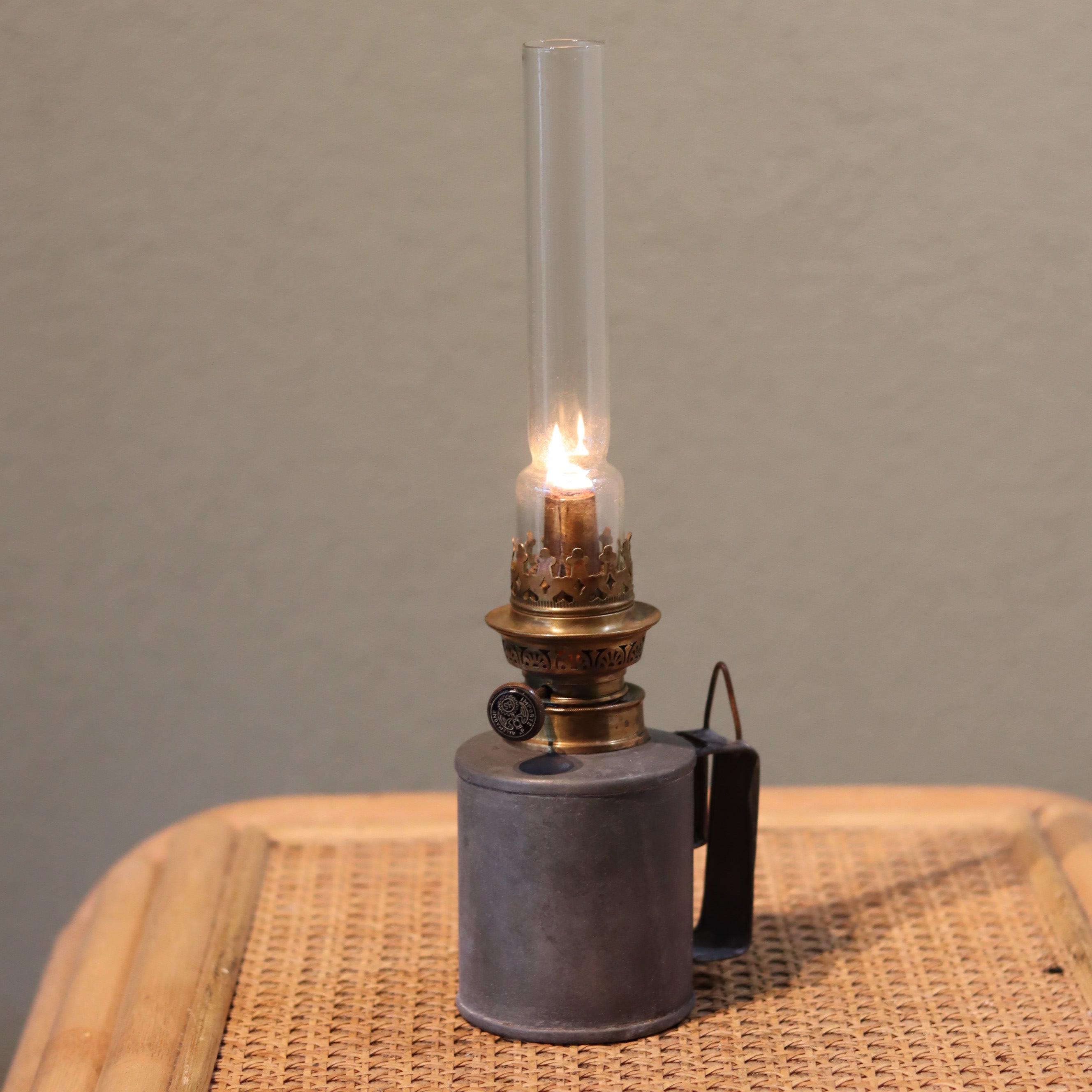 Vintage Wall Oil Lamp – Hugo Schneider Burner with Zinc Reservoir (1930s–1940s)