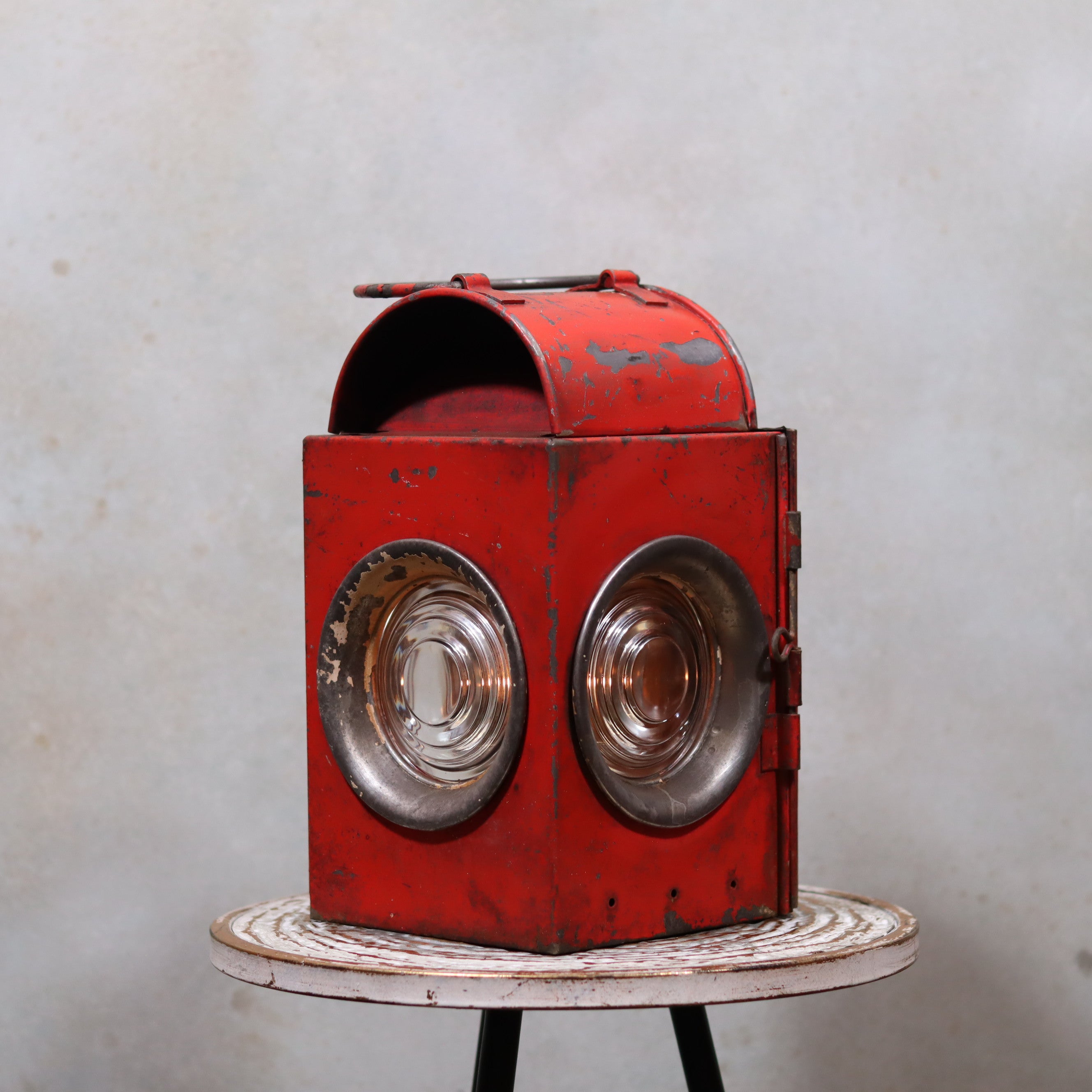 Vintage Roadwork Oil Lamp – A. Sartorius Wuppertal with Fishtail Burner (1960s) in worn red metal casing