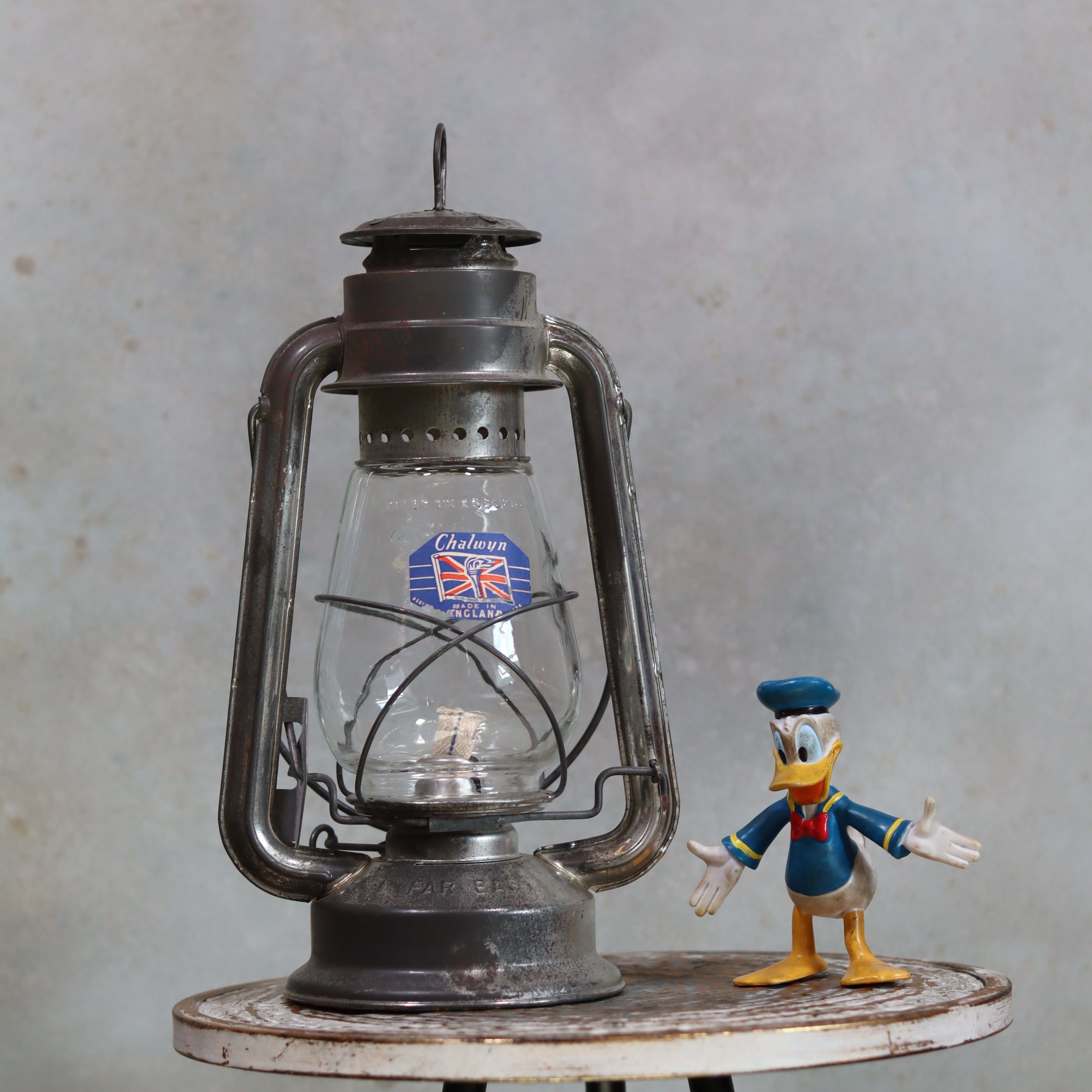 Chalwyn “Far East” Hurricane Lantern – Made in England (1960s–1970s) – NOS