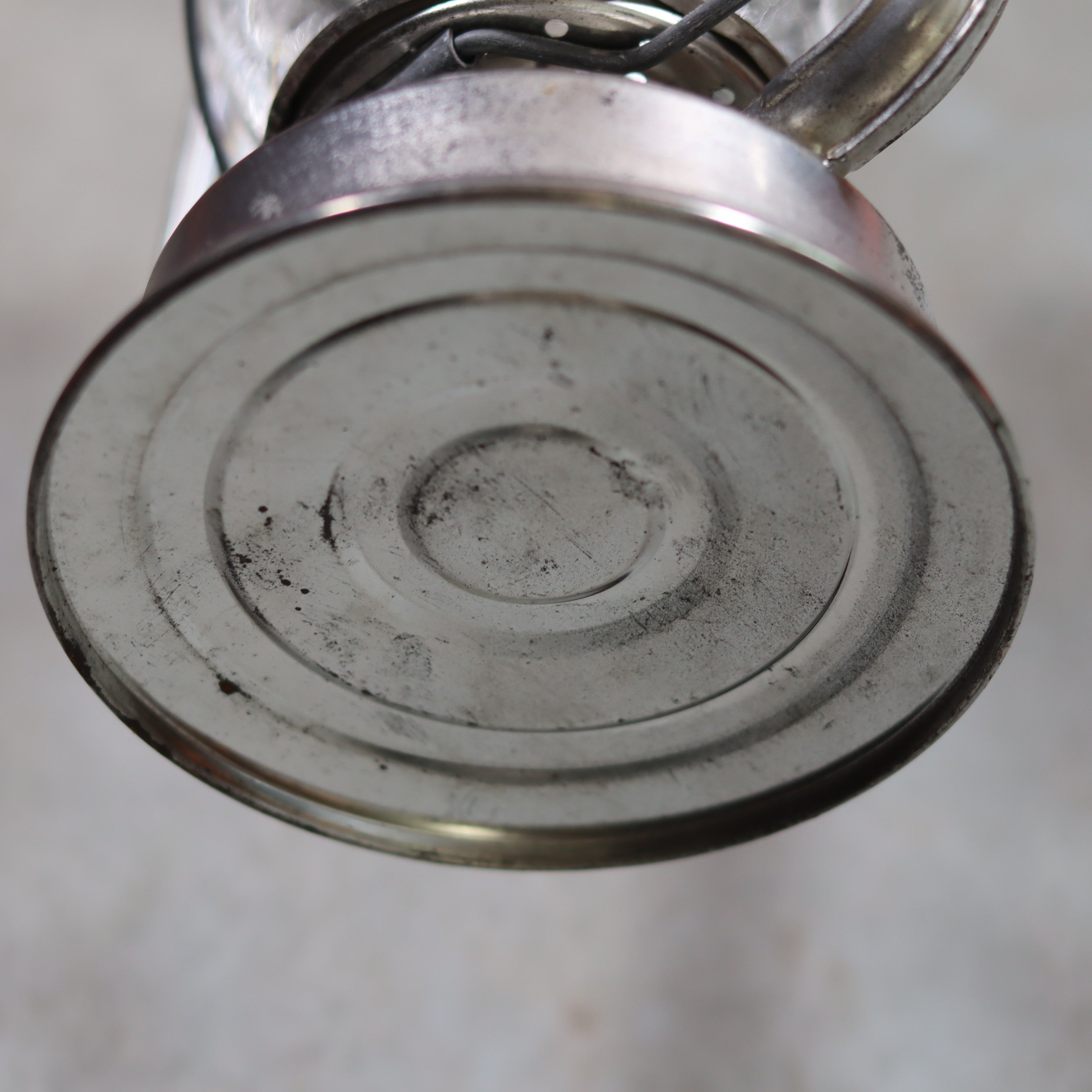 Chalwyn “Far East” Hurricane Lantern – Made in England (1960s–1970s) – NOS