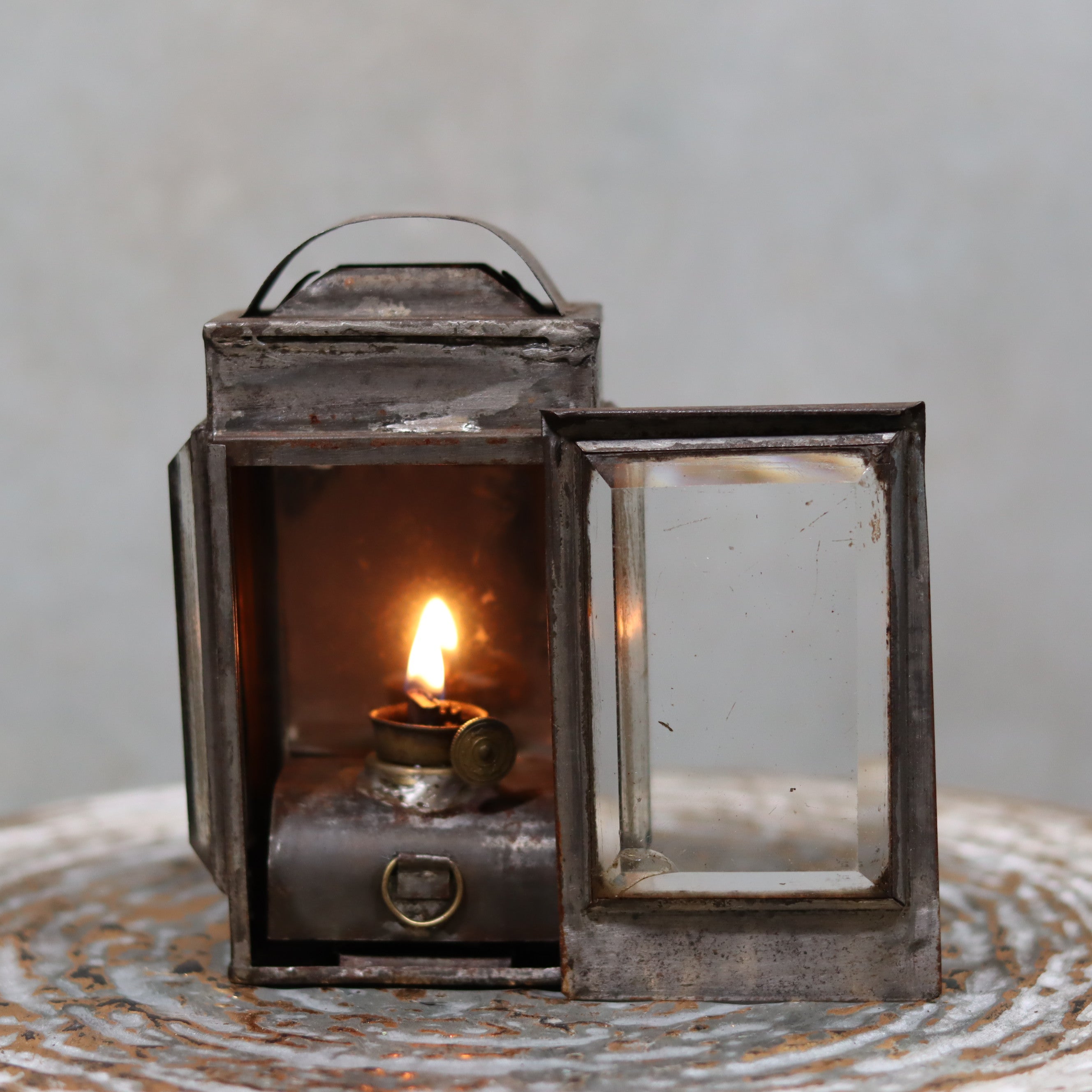 Rare Vintage Oil Lamp – Hand Lantern with wick holder from Thiel & Bardenheuer – Circa 1930