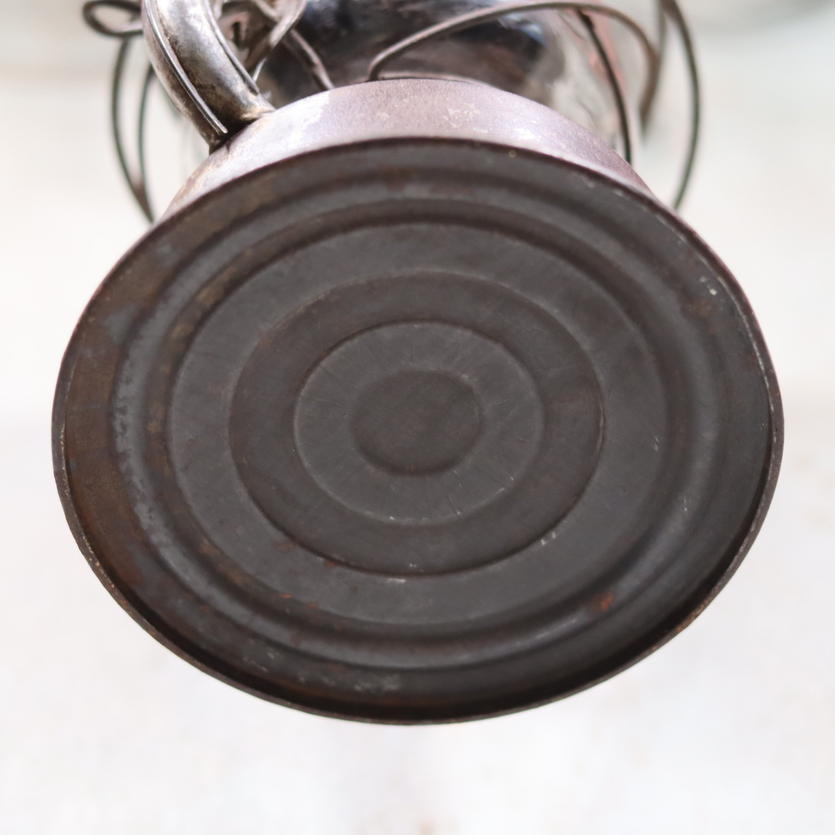 Base view detail of the Vintage French ALG Guillouard Hurricane Lantern – Luciole Model (1960s–1980s) oil lamp