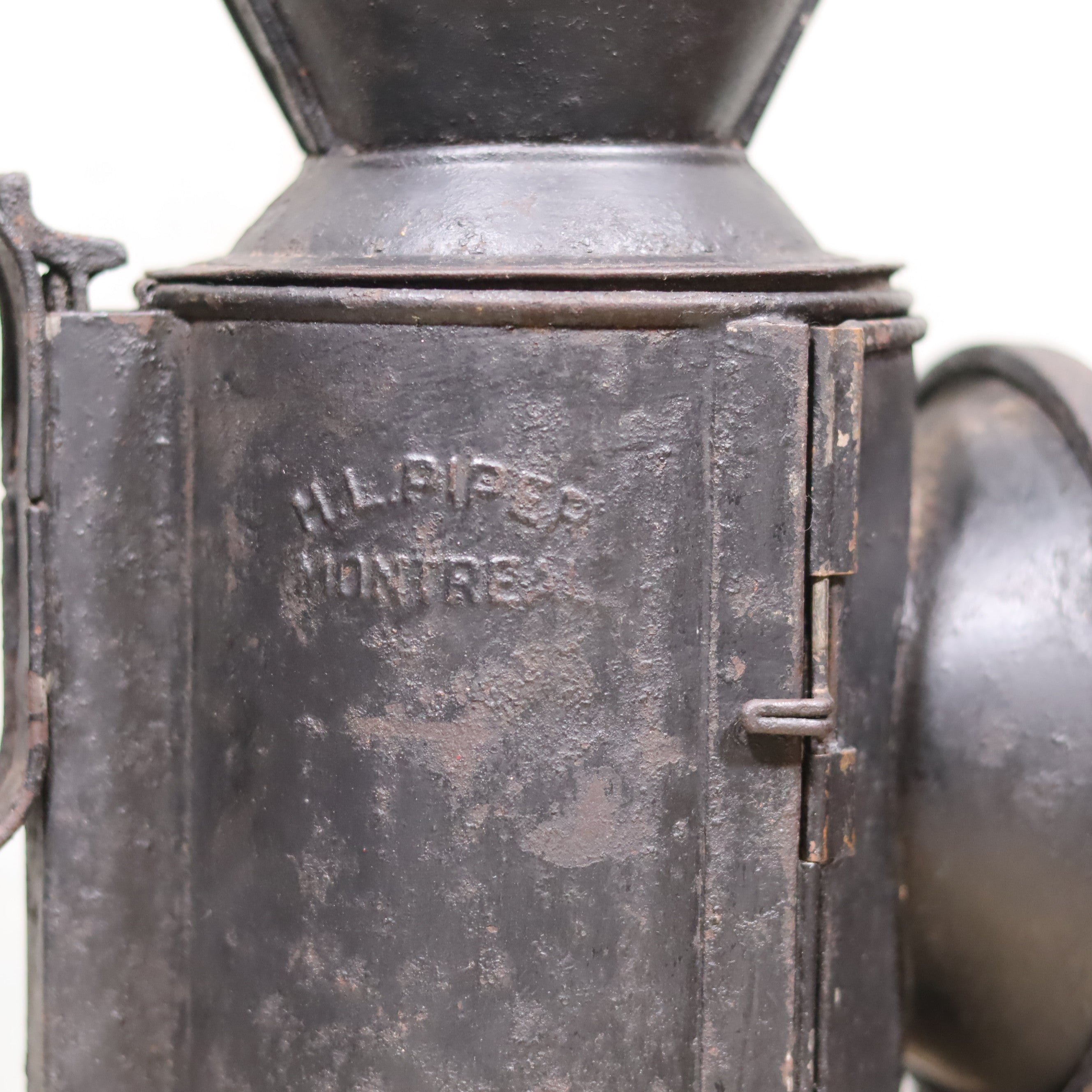 Extremely Rare Large Bullseye Lantern – H.L. Piper Montreal (c.1910–1930)