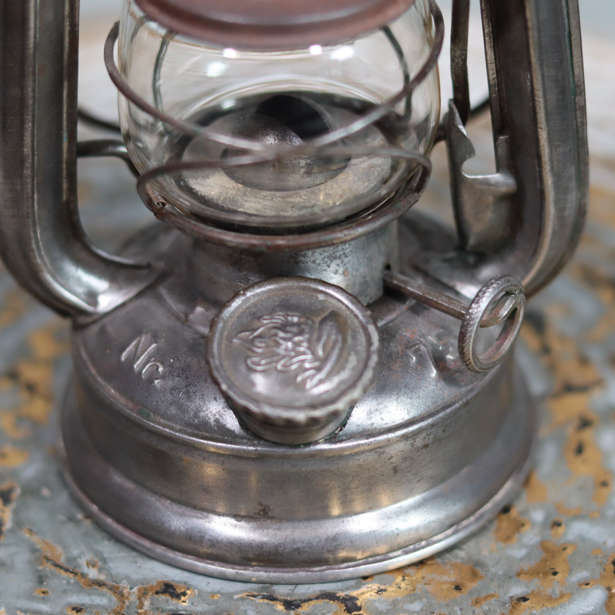 Rare Pre-War Storm Lantern – Feuerhand Atom 75, 1930s oil lamp showing detailed metal and original marked glass in excellent condition