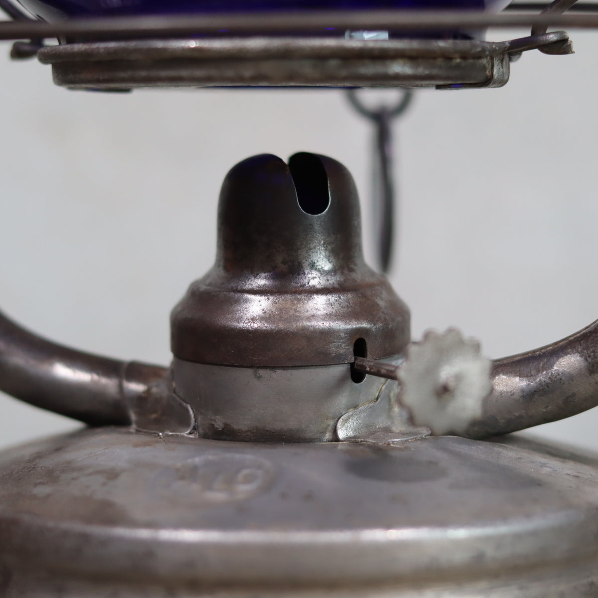 Rare Vintage ALG No. 2 French Hurricane Lantern – 1960s/70s – Blue Glass & Unique Handle oil lamp close-up detail