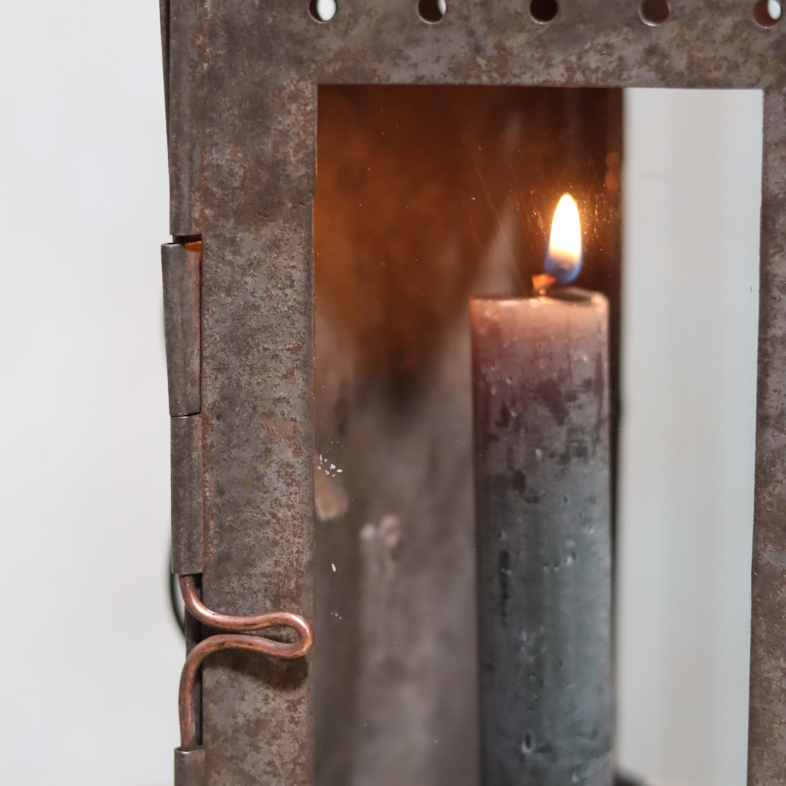 Vintage Folding Trench Lantern – WWI Era Candle Lamp (French, 1920s–1930s)