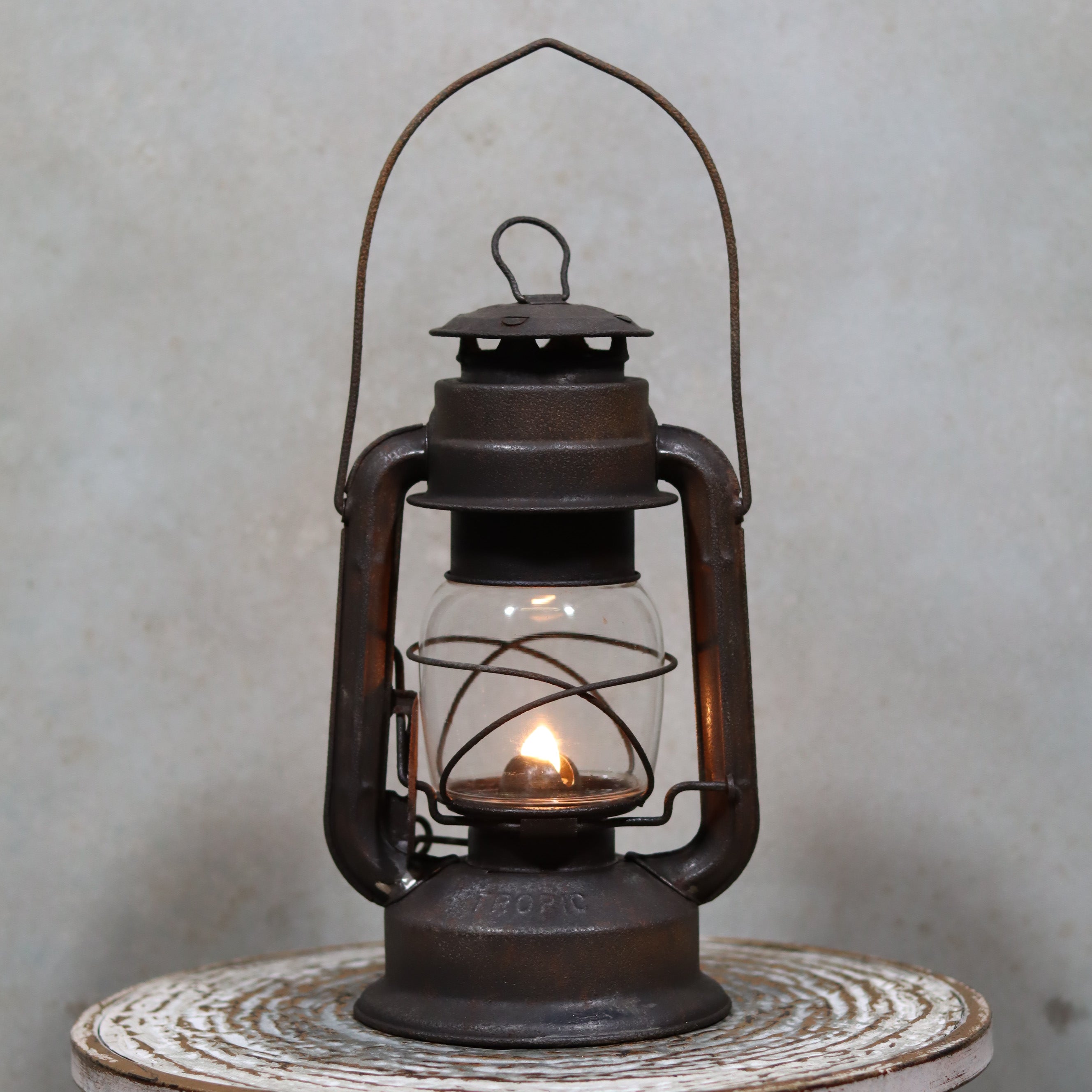 Chalwyn “Tropic” Hurricane Lantern – Made in England (1960s–1970s)