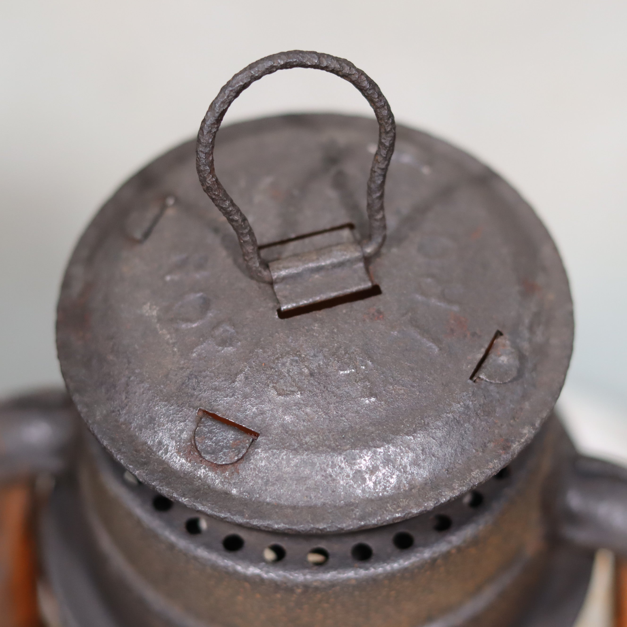 Chalwyn “Tropic” Hurricane Lantern – Made in England (1960s–1970s)