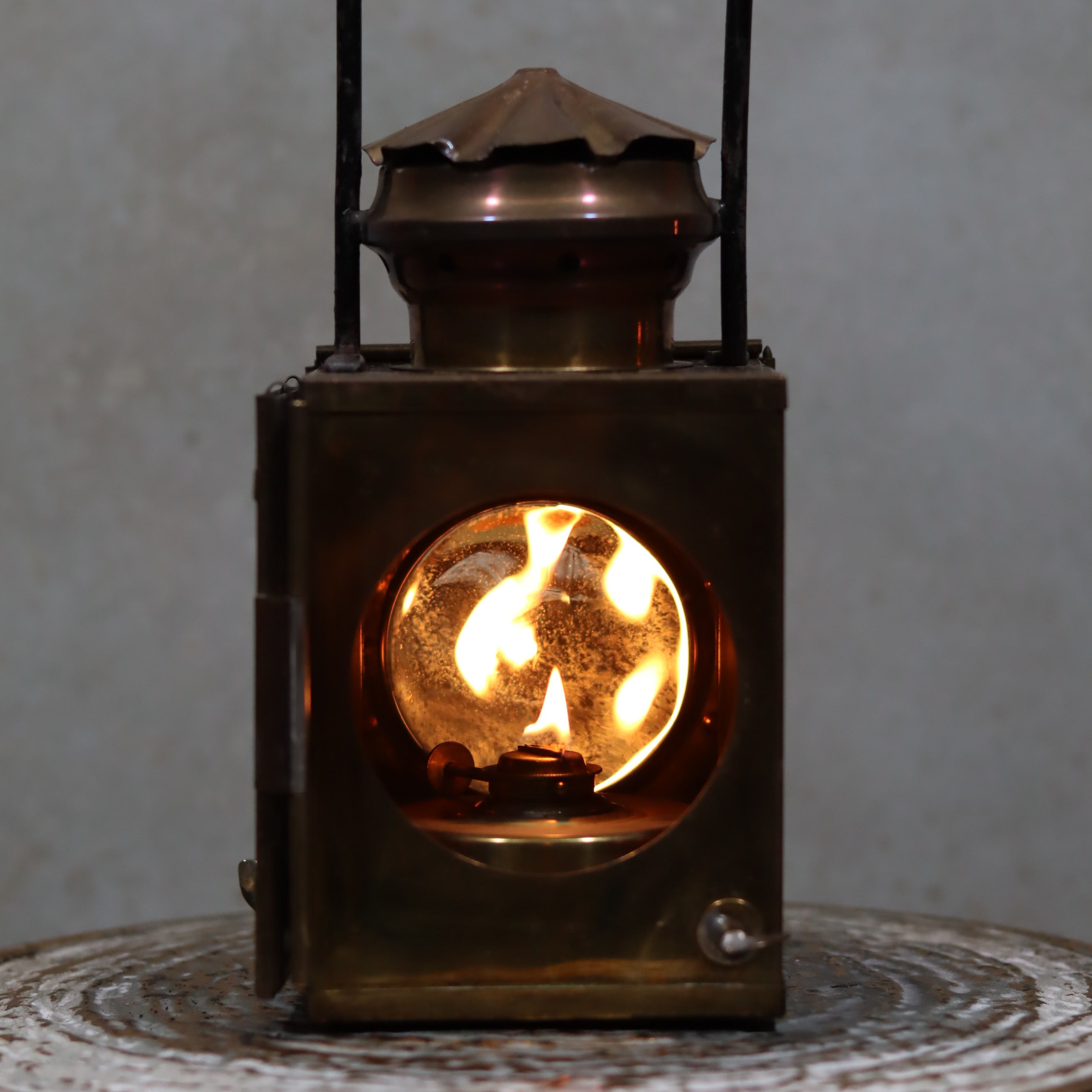 Rare Antique Train Signal Lamp – J.J. van Dijk Utrecht, Copper and Brass oil lamp with visible flame, complete and functional