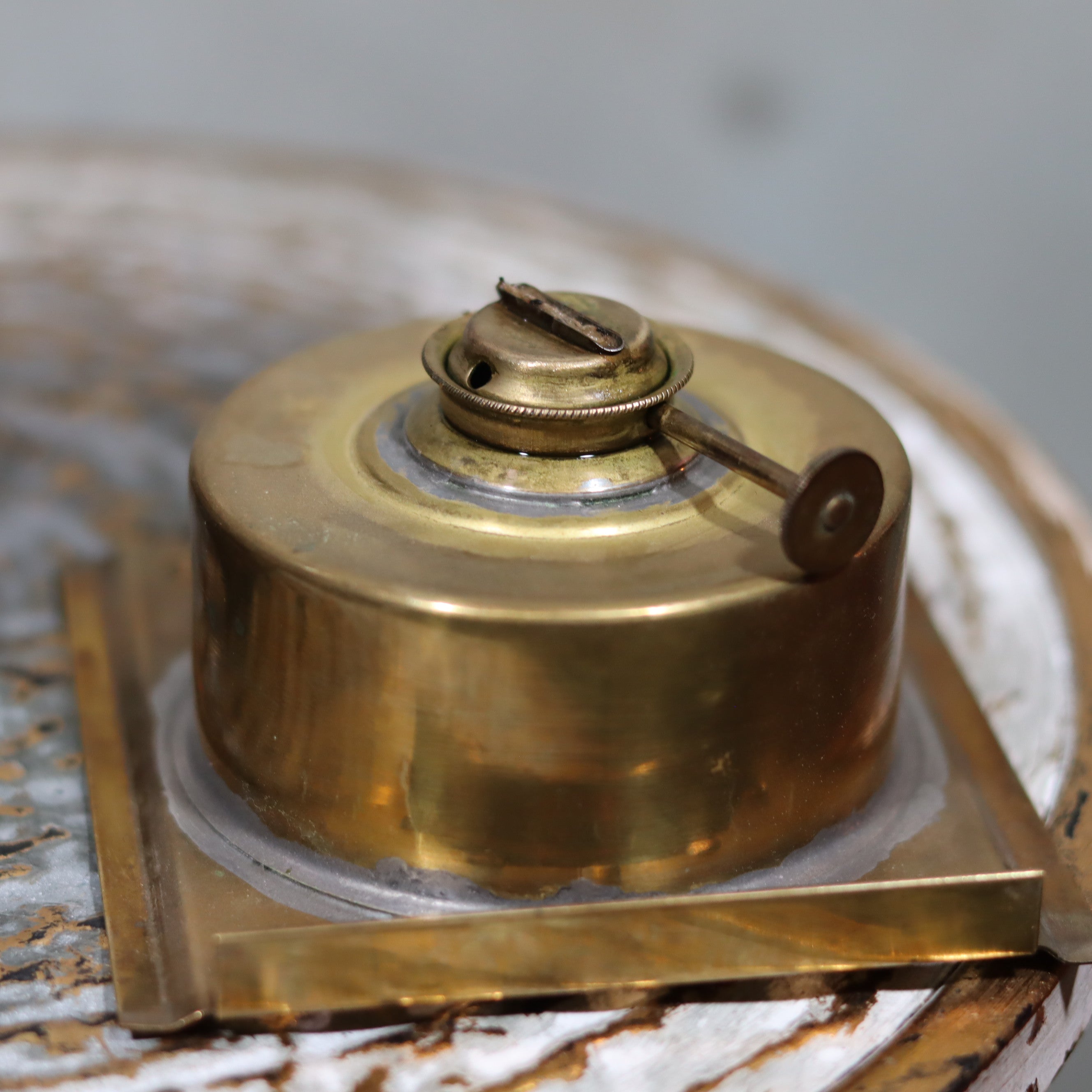 Rare Antique Train Signal Lamp – J.J. van Dijk Utrecht copper and brass oil lamp component close-up