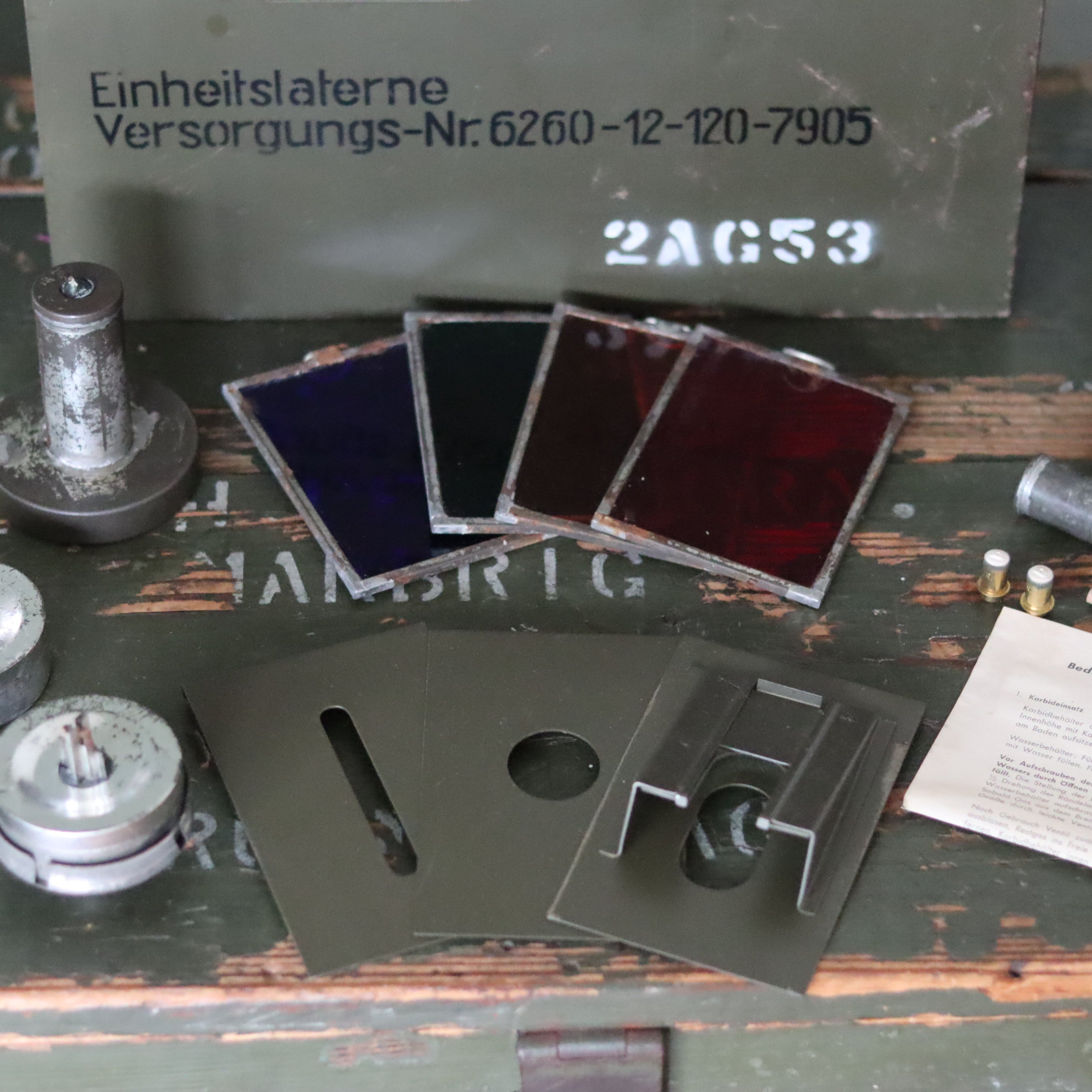 Rare German Military Lantern Set – Einheitslaterne 2AG53 with Multi-Fuel Options and Accessories (Osmeka, 1950s–1960s)