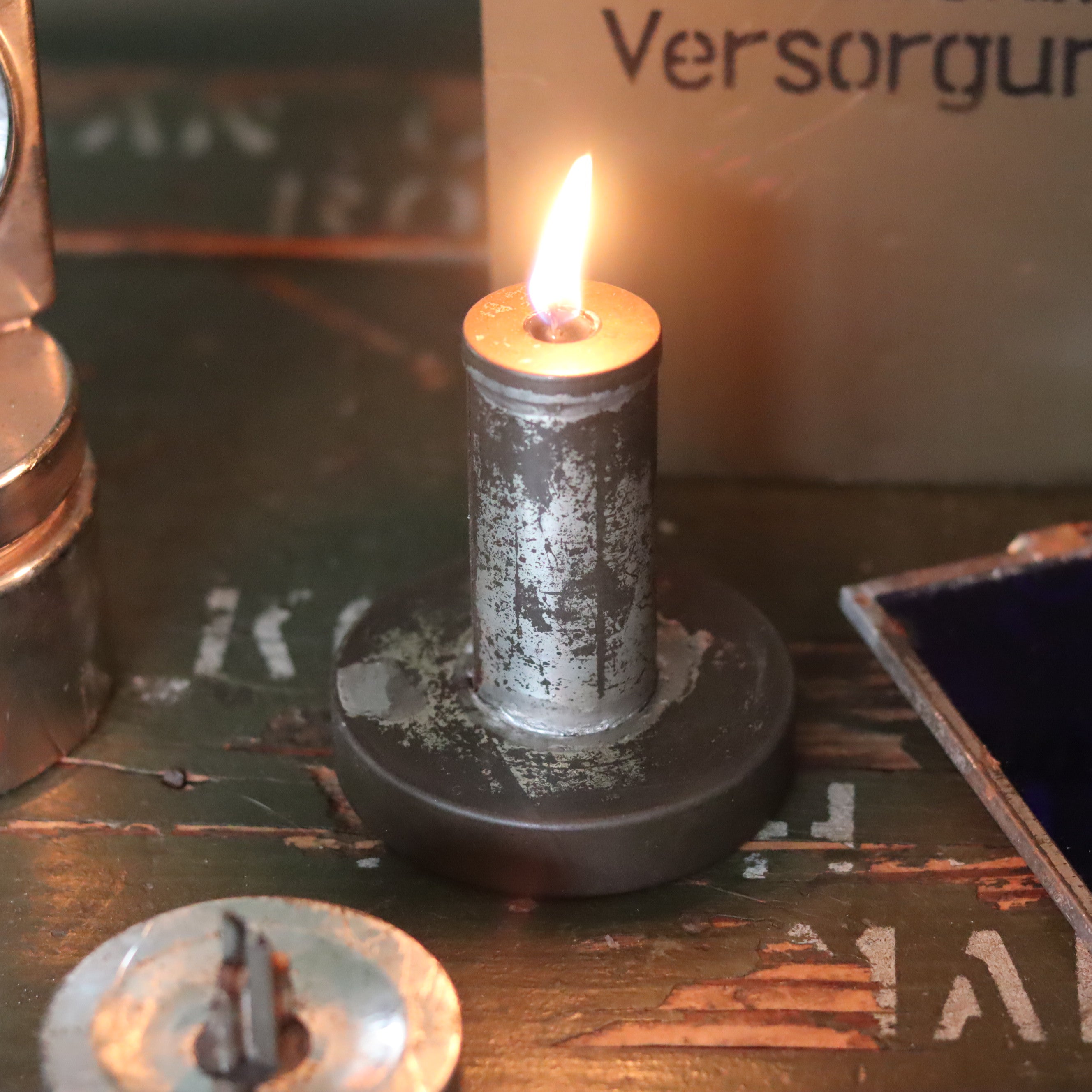 Rare German Military Lantern Set – Einheitslaterne 2AG53 with Multi-Fuel Options and Accessories (Osmeka, 1950s–1960s)