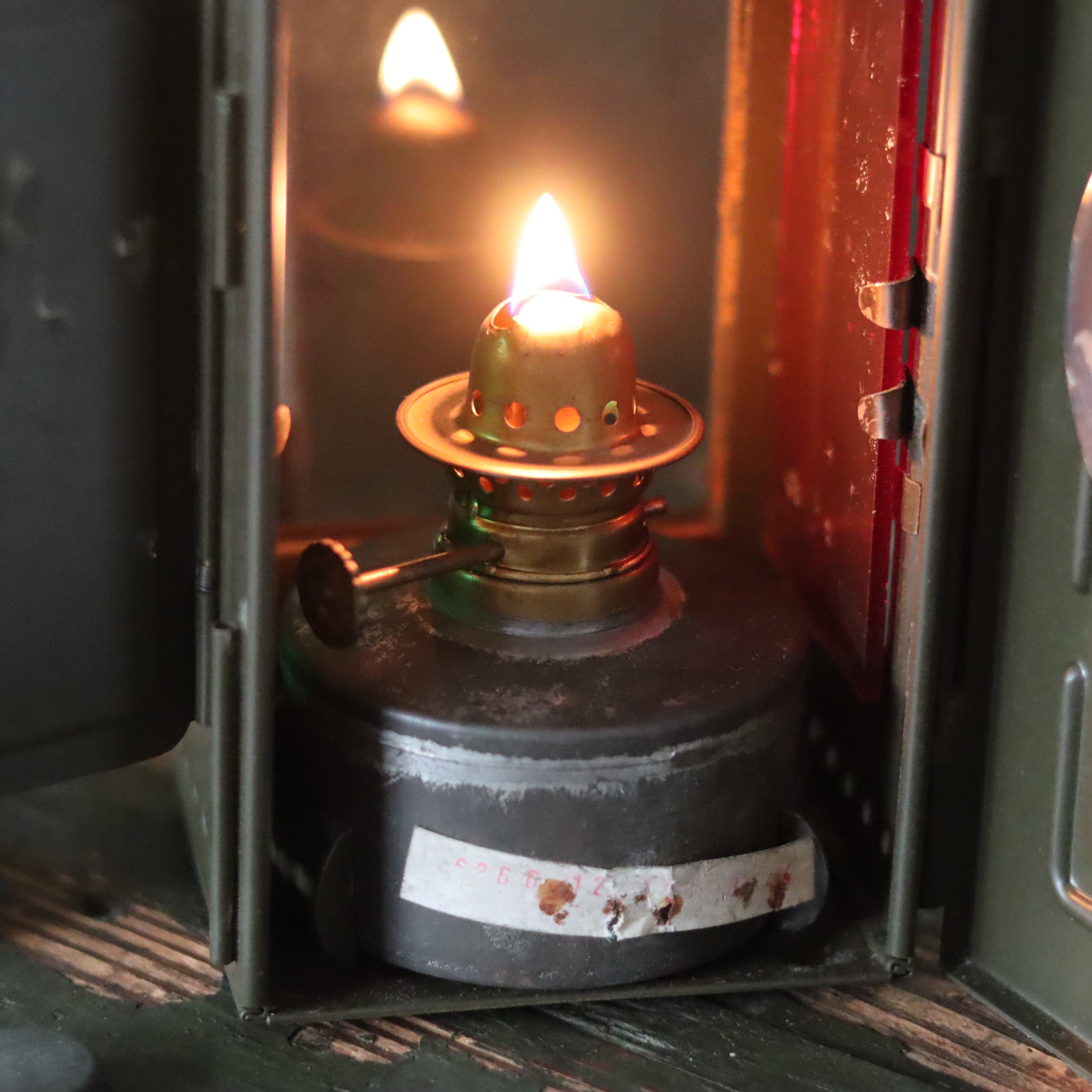 Rare German Military Lantern Set – Einheitslaterne 2AG53 with Multi-Fuel Options and Accessories (Osmeka, 1950s–1960s)