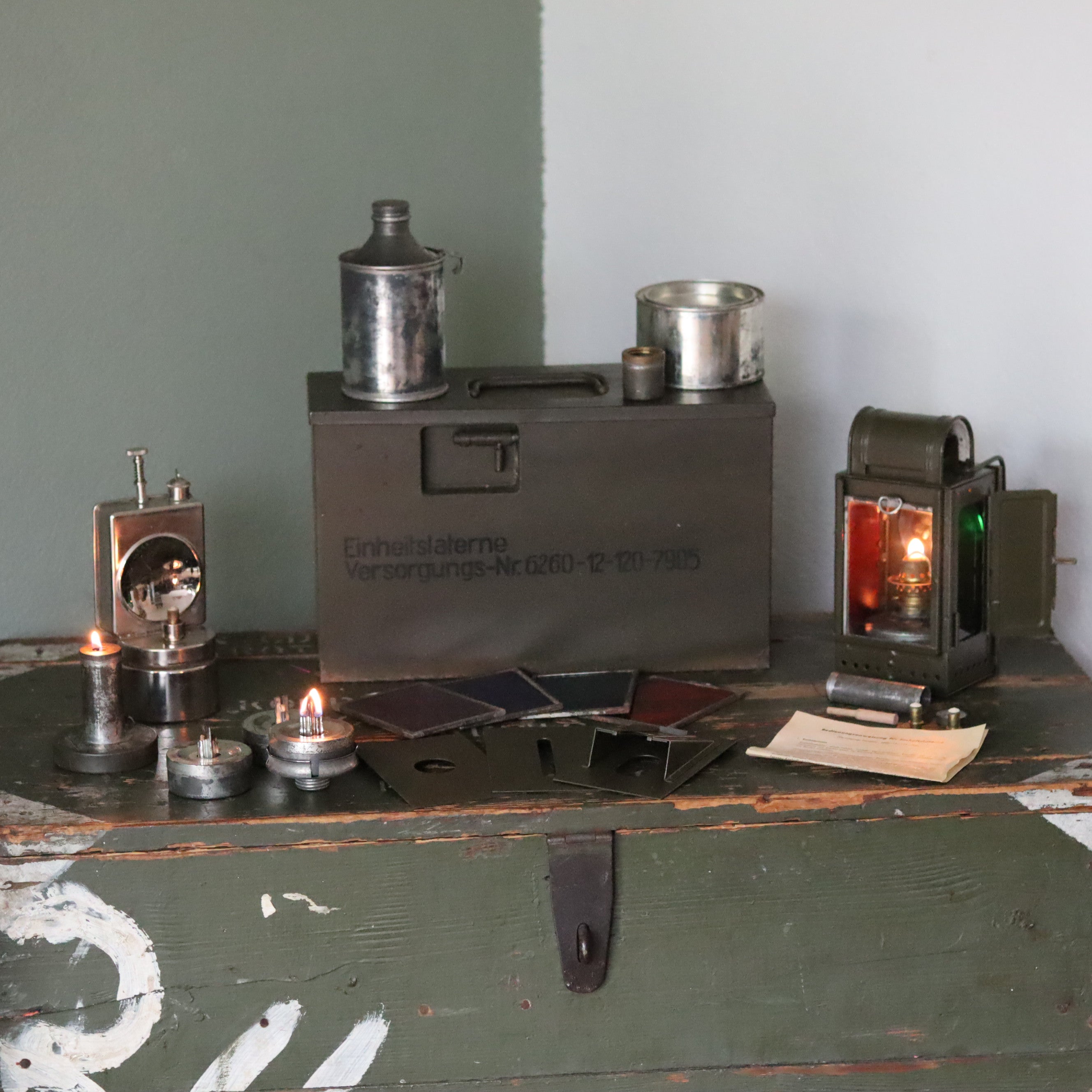 Rare German Einheitslaterne – Multi-Fuel Signal Lamp with Accessories (Osmeka, 1950s–1960s)