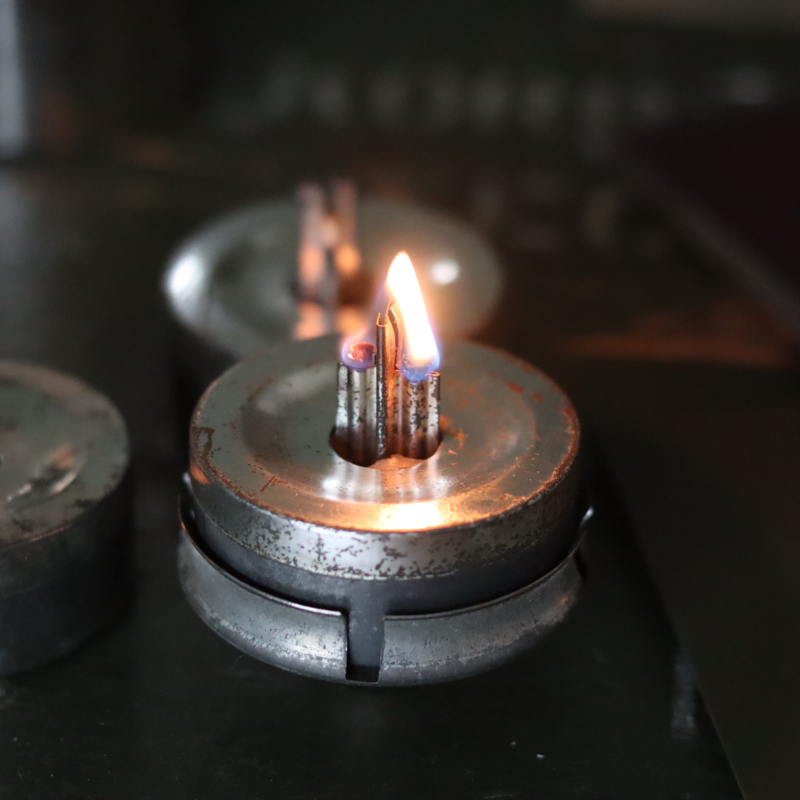 Rare German Einheitslaterne – Multi-Fuel Signal Lamp with Accessories (Osmeka, 1950s–1960s)