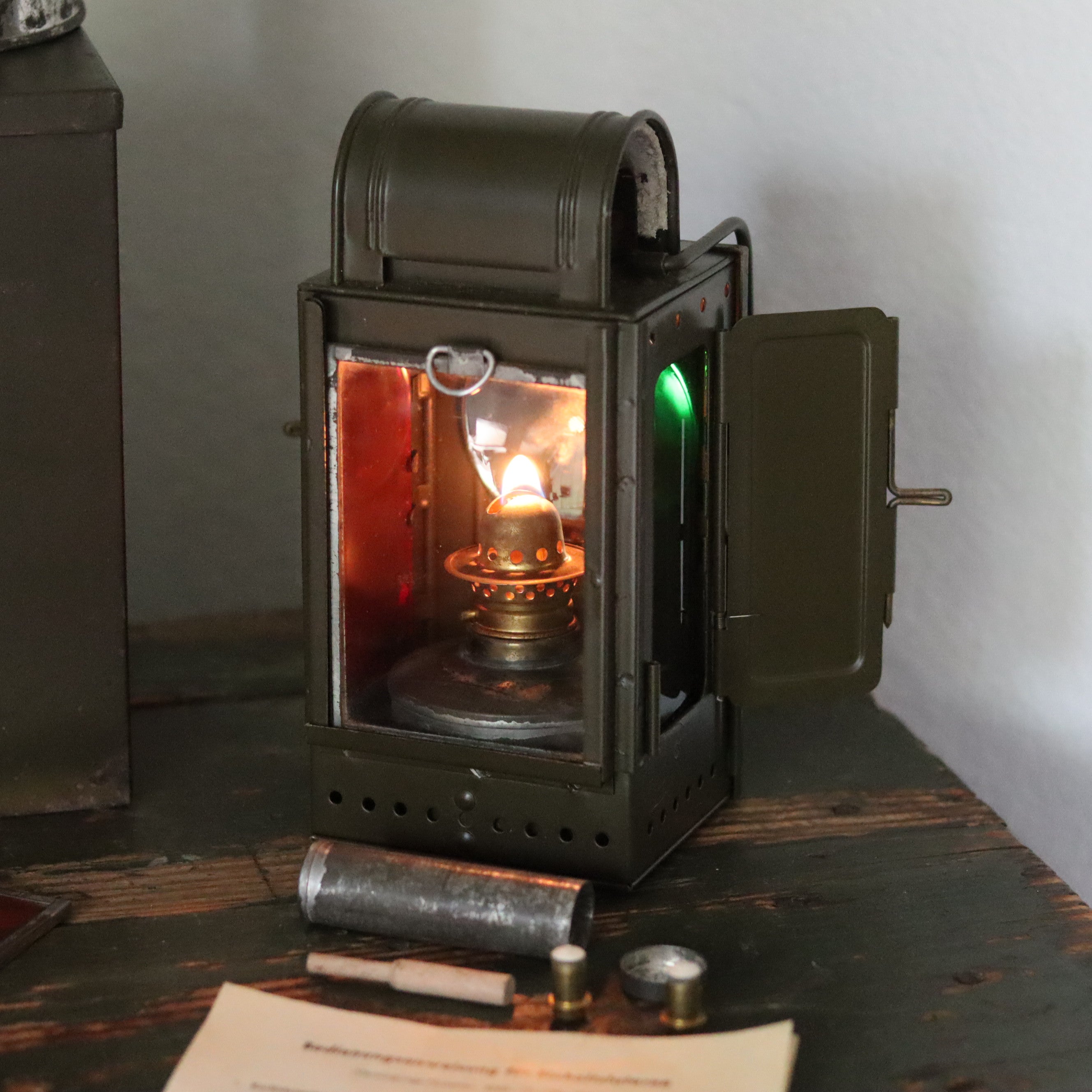 Rare German Einheitslaterne – Multi-Fuel Signal Lamp with Accessories (Osmeka, 1950s–1960s)