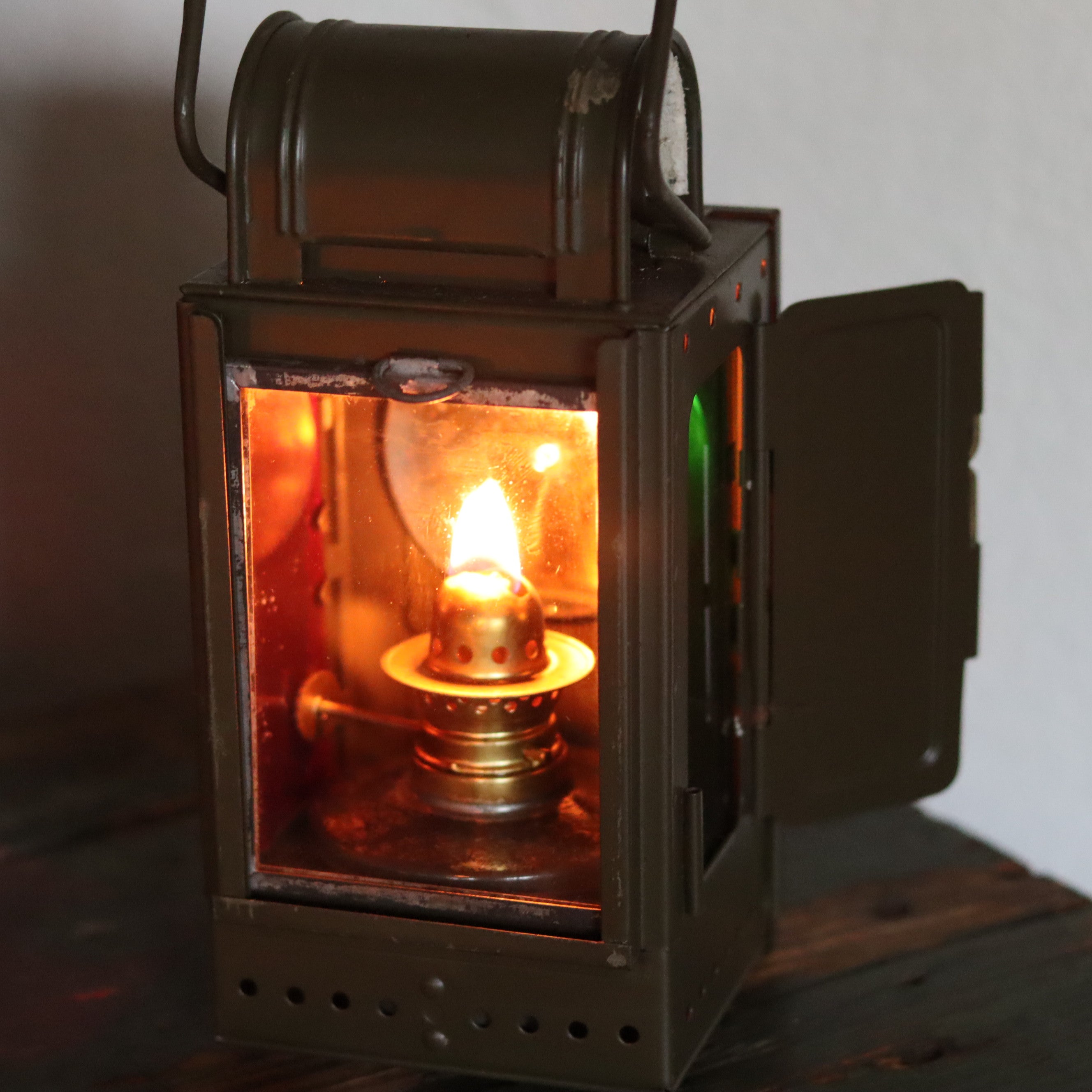 Rare German Military Lantern Set – Einheitslaterne – Multi-Fuel Signal Lamp with Accessories  - BWB(Osmeka, 1960s)