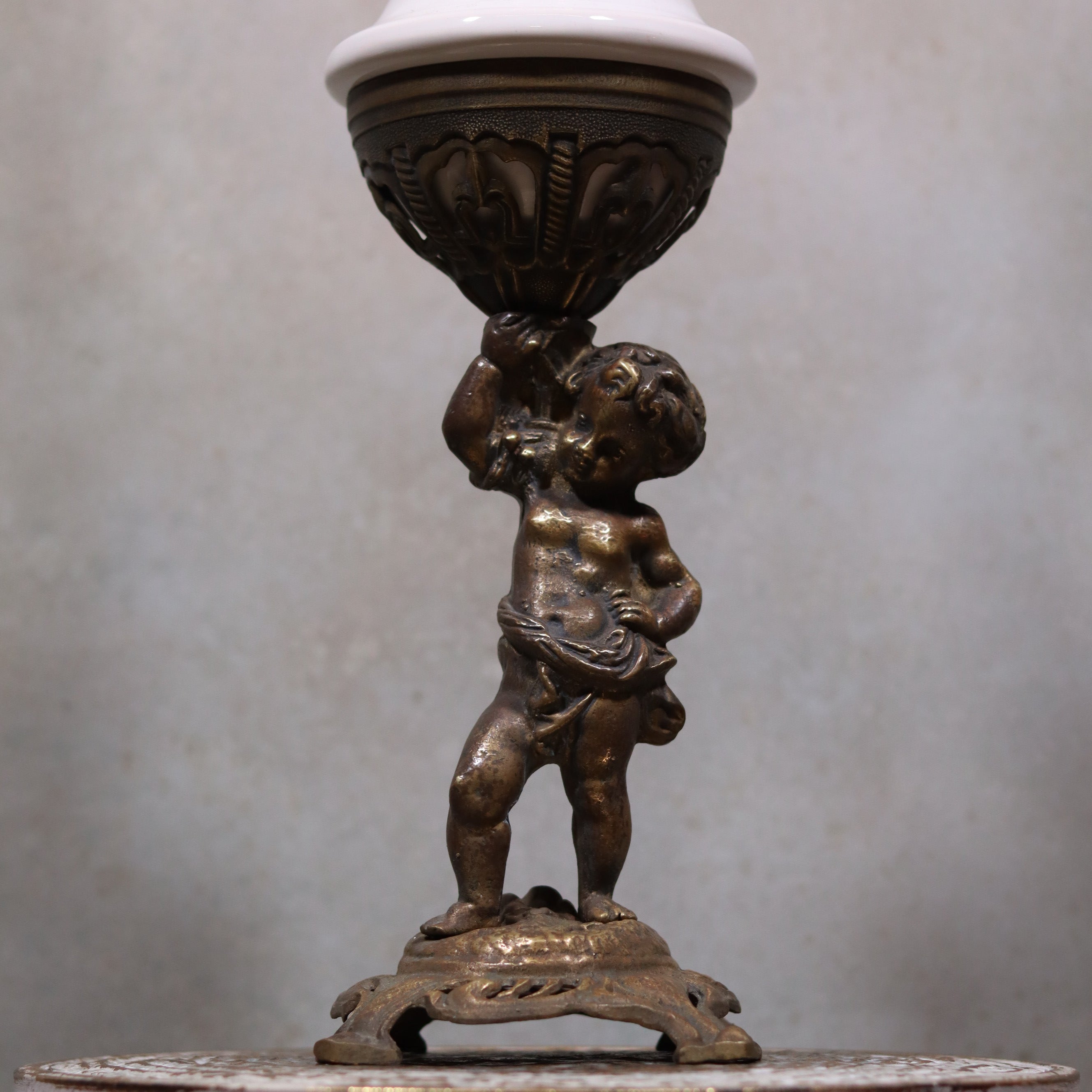 Vintage XXL Oil Lamp with BJB Matador Burner – Bronze Base with Cherub Design detailed ornate sculpted cherub figure