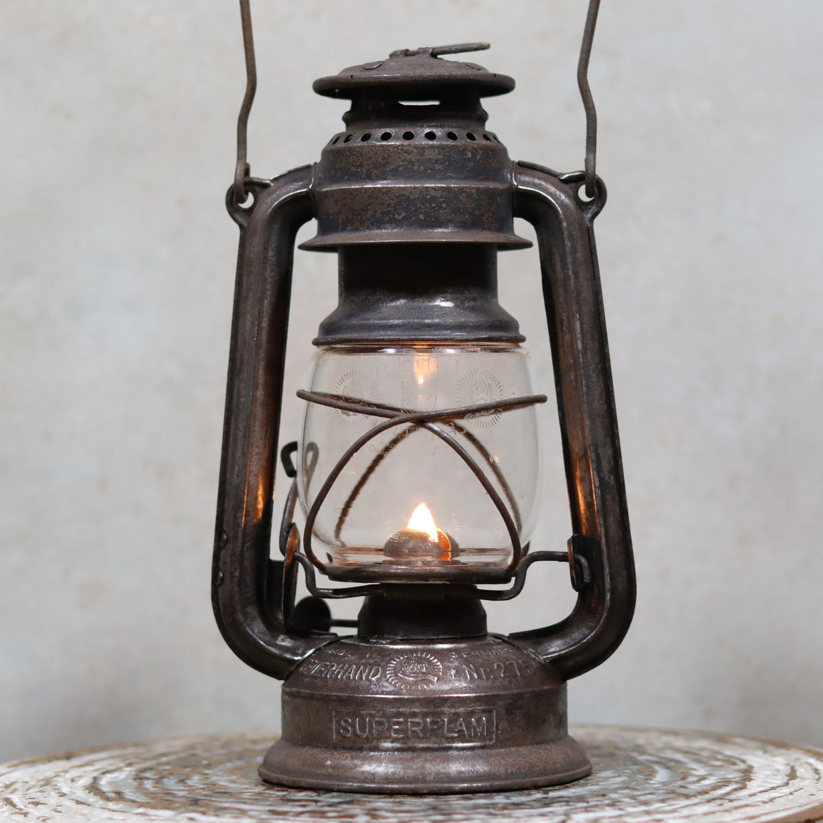 Rare Pre-War Storm Lantern – Feuerhand 275 Superflam, 1930s oil lamp with original glass and German marking for French Market