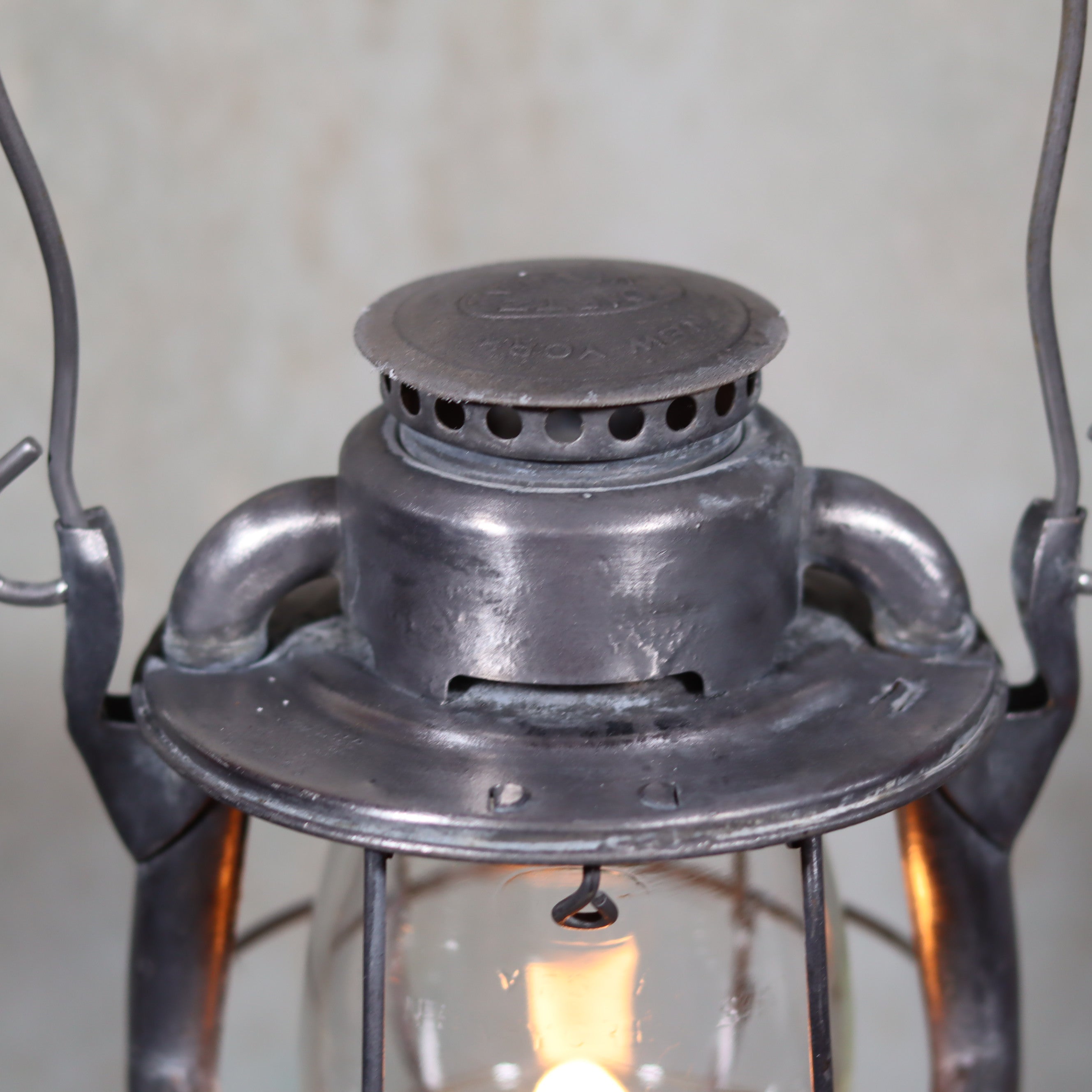 Vintage Dietz Vesta Hurricane Lantern – 1940s American Railroad Lamp