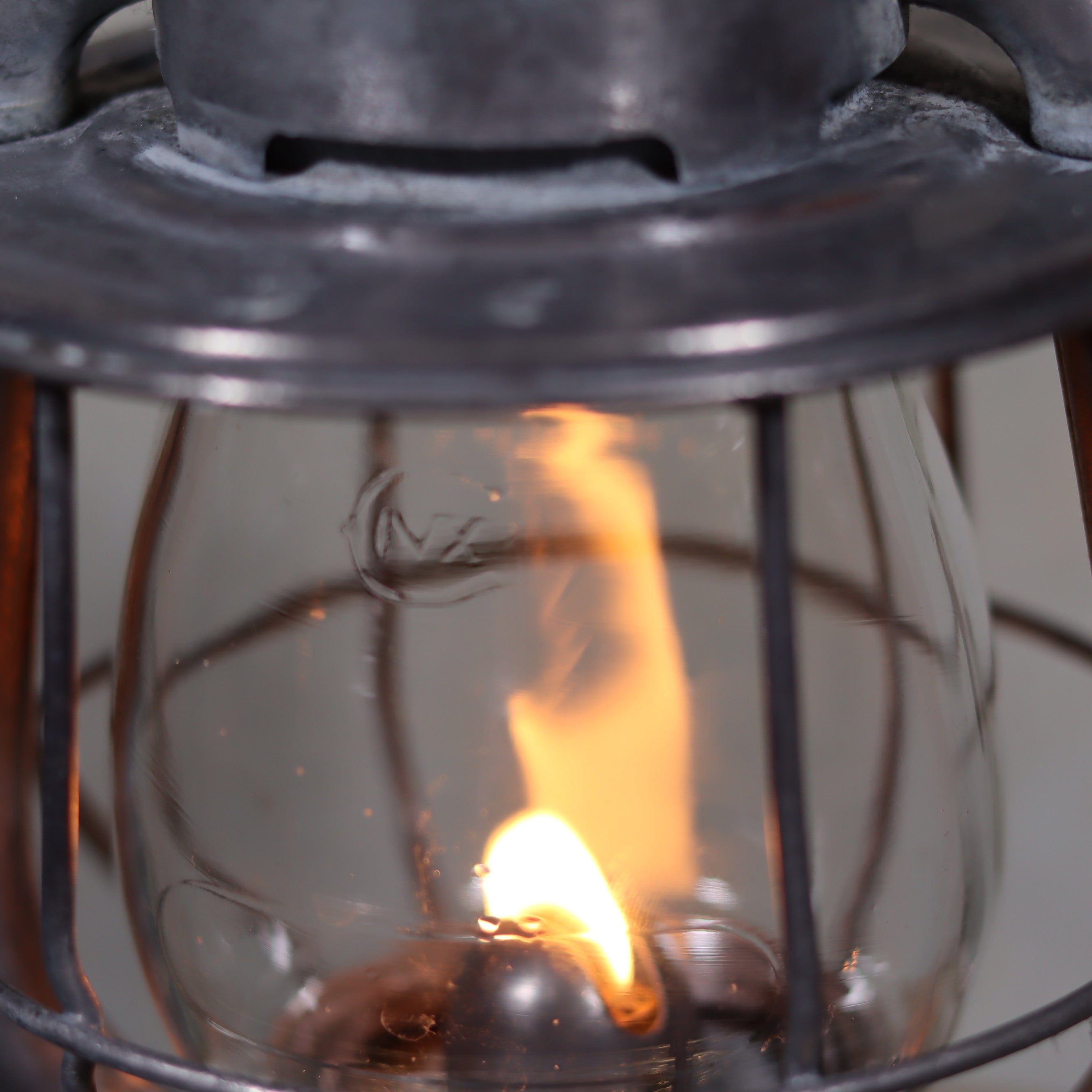 Vintage Dietz Vesta Hurricane Lantern – 1940s American Railroad Lamp