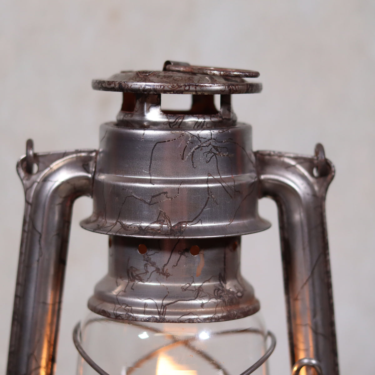 Vintage Czech Storm Lantern – Meva 863 – Made in Czechoslovakia – 1971 – Original Glass oil lamp close-up view
