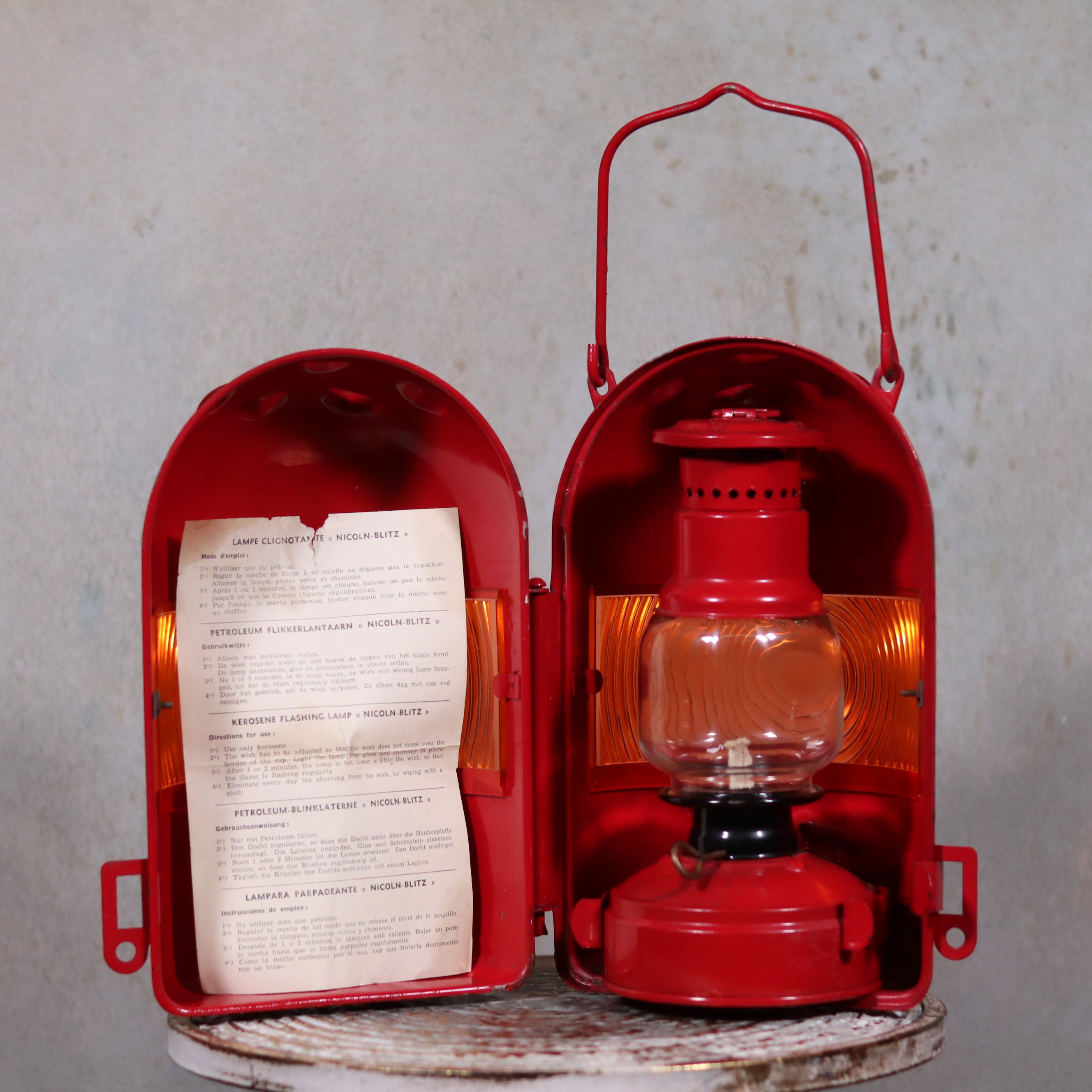 NOS Vintage Nicoln Flashing Oil Lamp – Road Worker Lantern with Original Manual