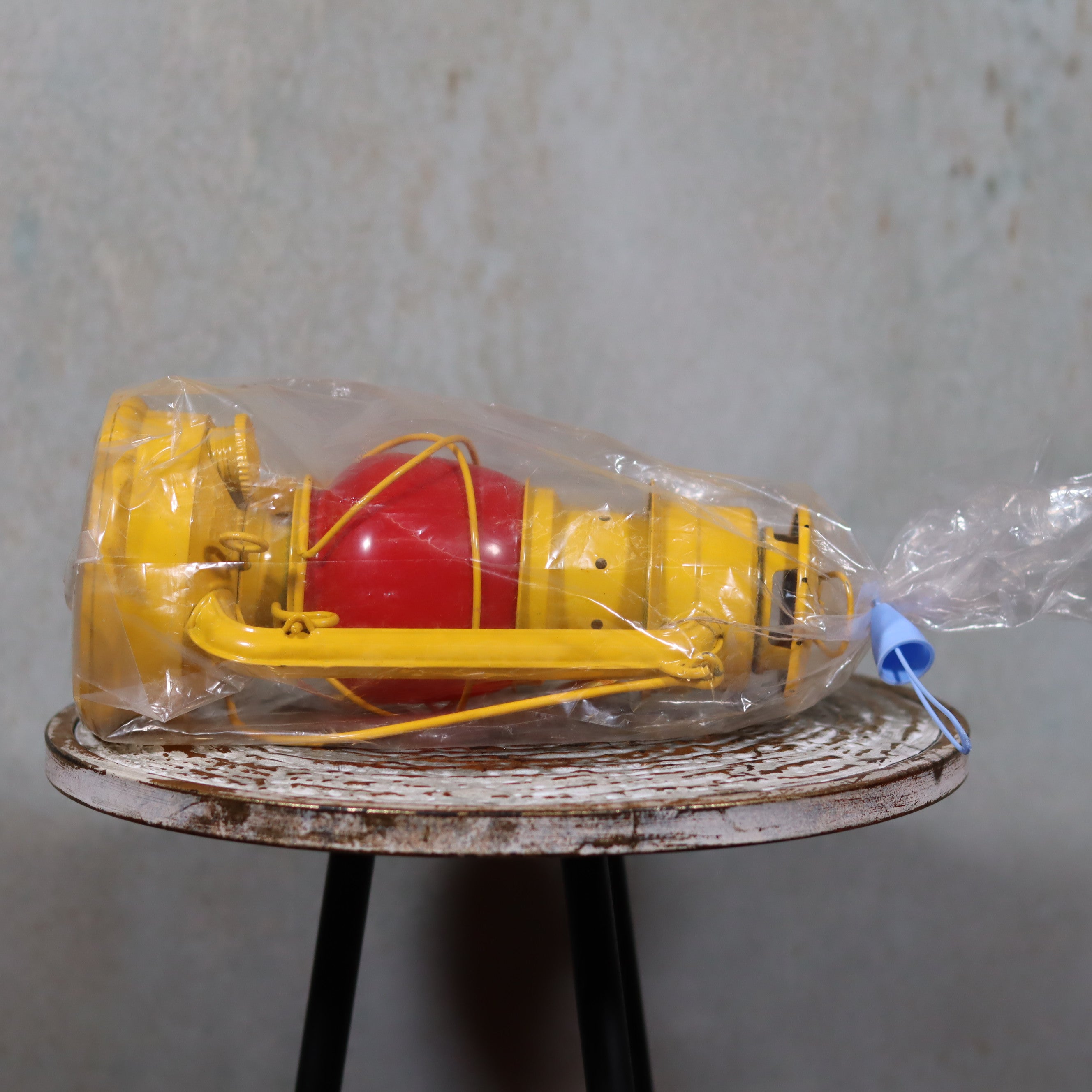 Rare New Old Stock Feuerhand 275 Baby Hurricane Lantern – Western Germany – Red Glass Partylite