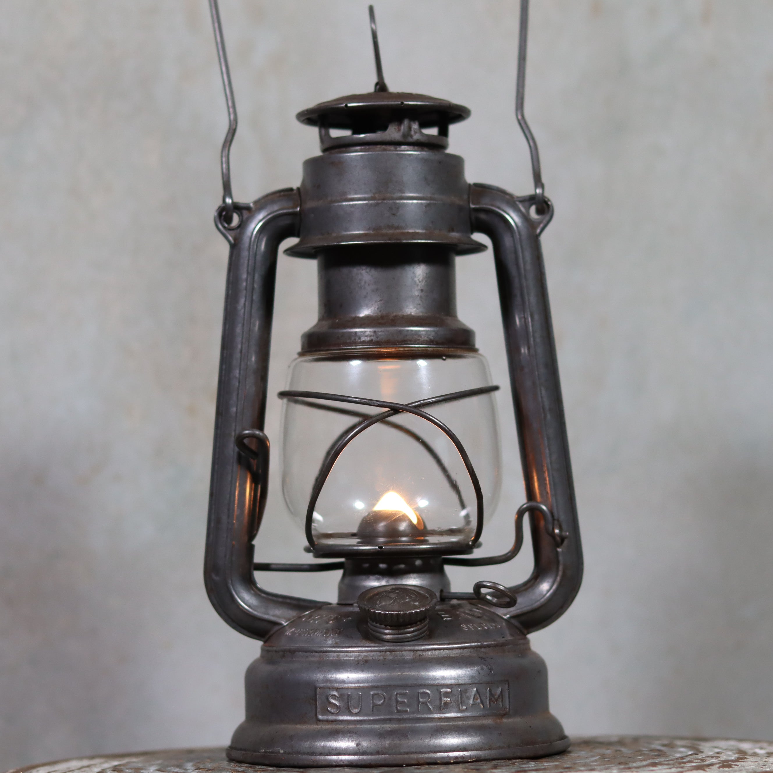 Rare Feuerhand 276 Superflam Hurricane Lantern – Excellent Working Condition, Post-WWII Model