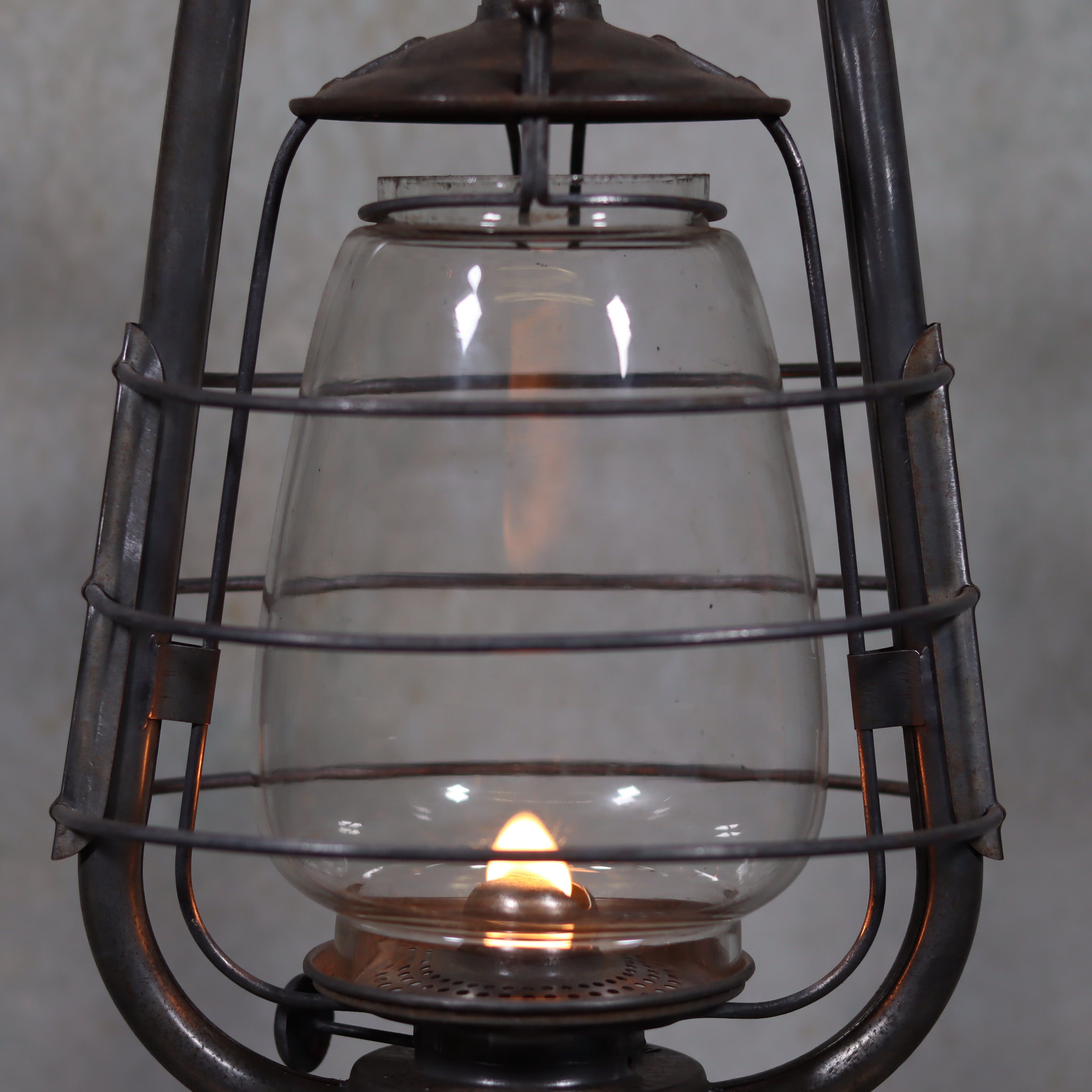 Rare French Val d'Or Hurricane Lantern by Etablissement Ch. Goujon – Beautiful Working Condition with Brass Details