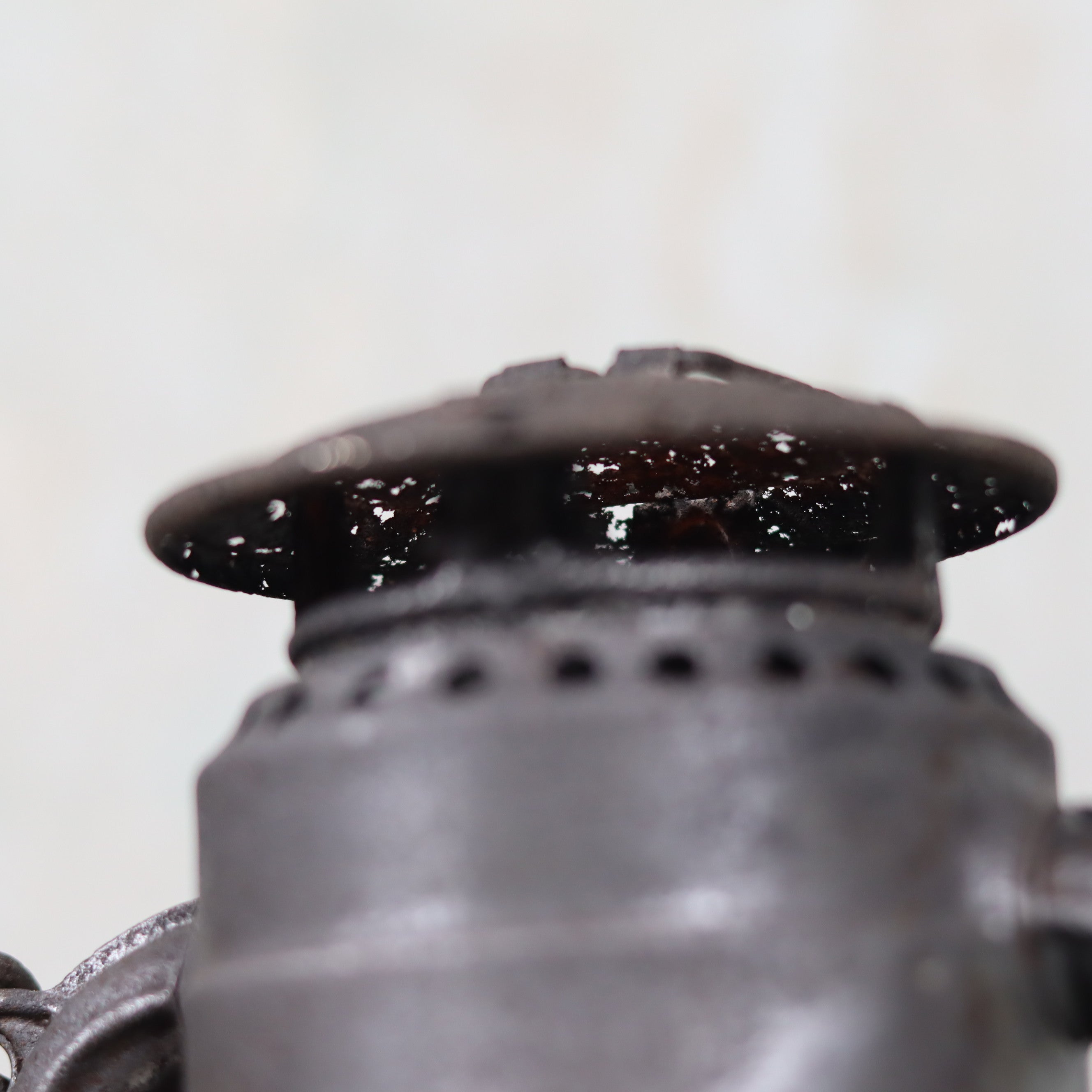 Extremely Rare Pre-War Feuerhand 375 K Hurricane Lantern – 1930s, Red Marked Glass, Reflector & Vehicle Holder