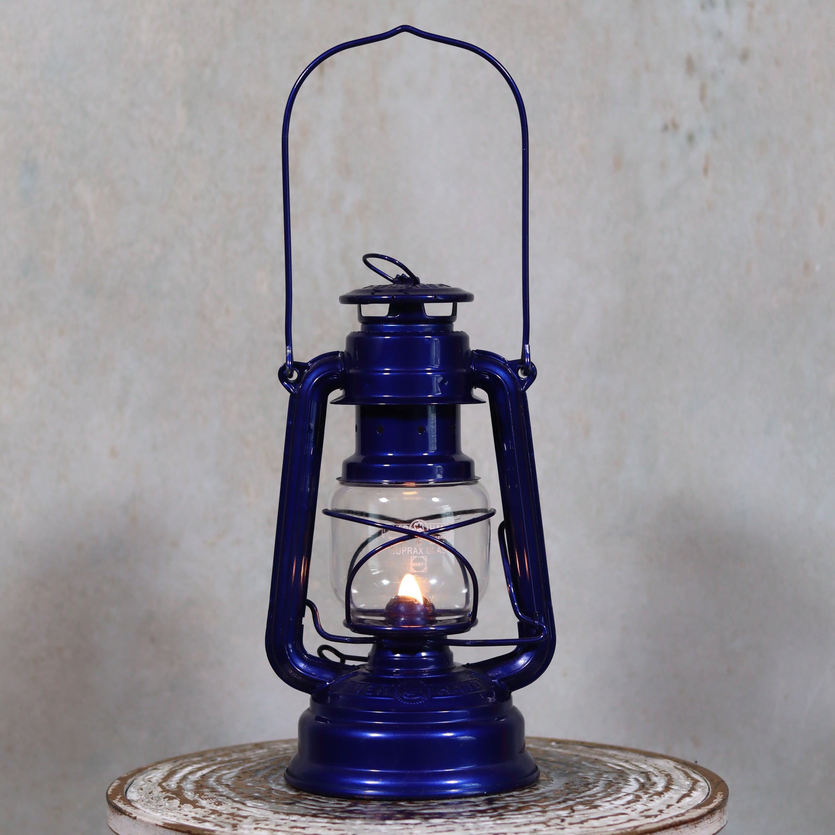 Rare Feuerhand 276 “Night Beach” – Limited Edition Airbrush Model (Near Mint) blue oil lamp with lit flame